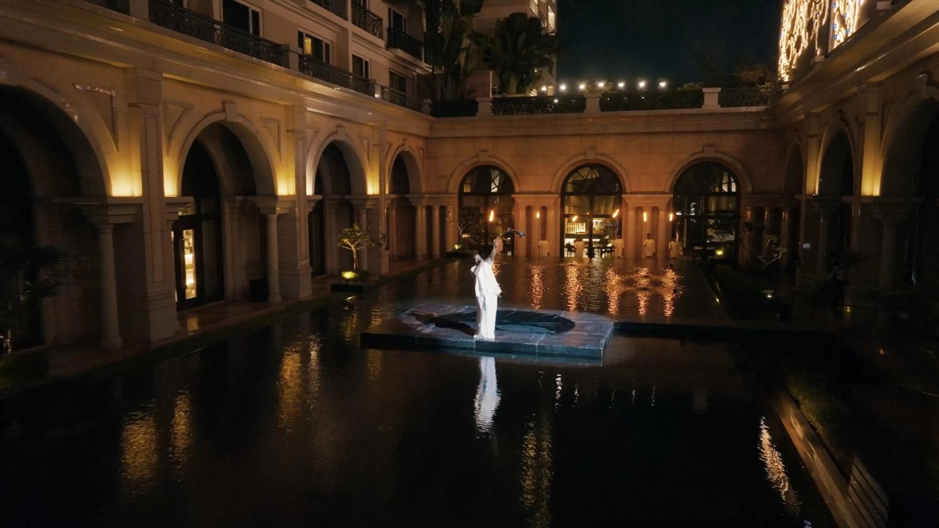 Evening entertainment in The Leela Palace Chennai