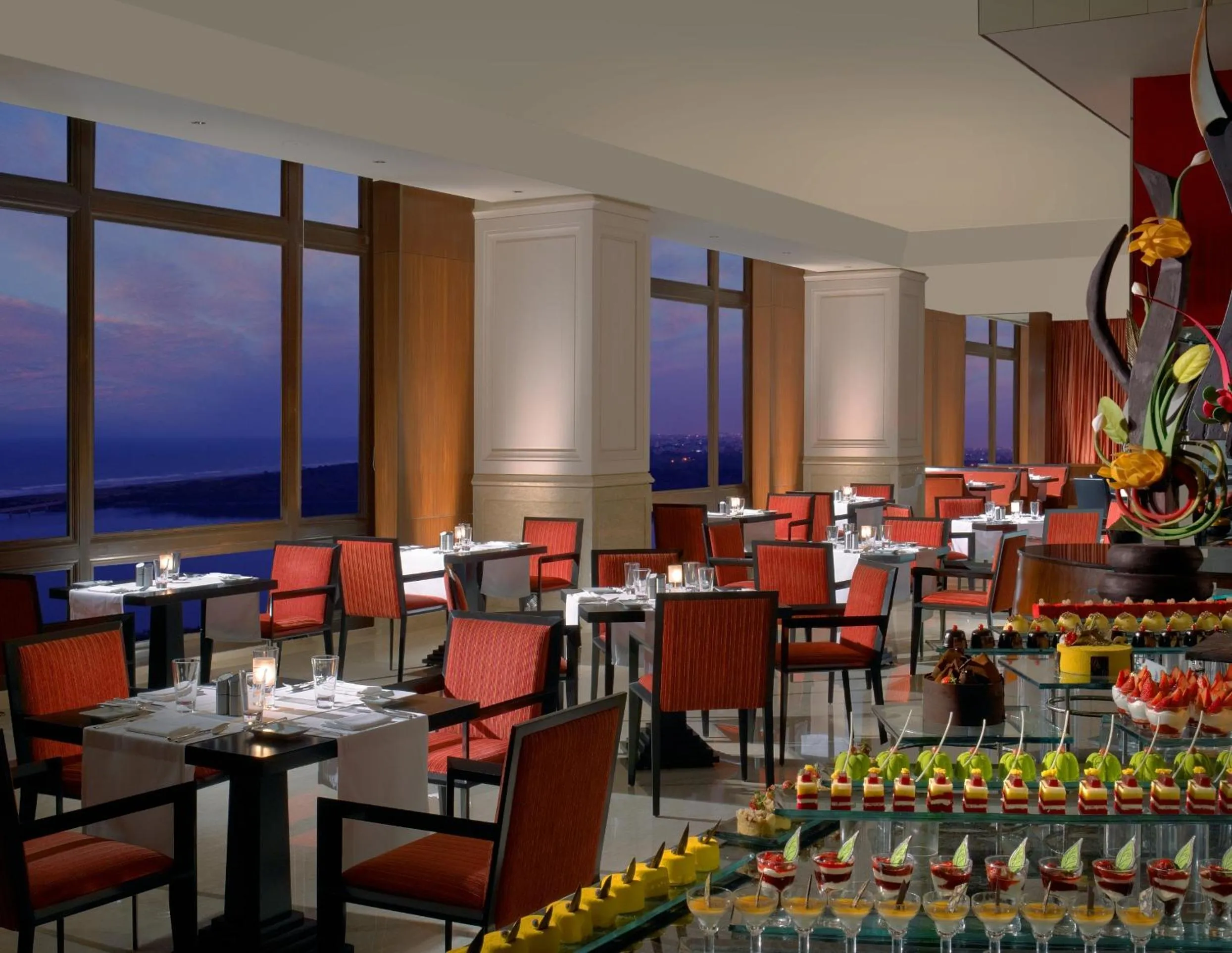 Restaurant/places to eat in The Leela Palace Chennai