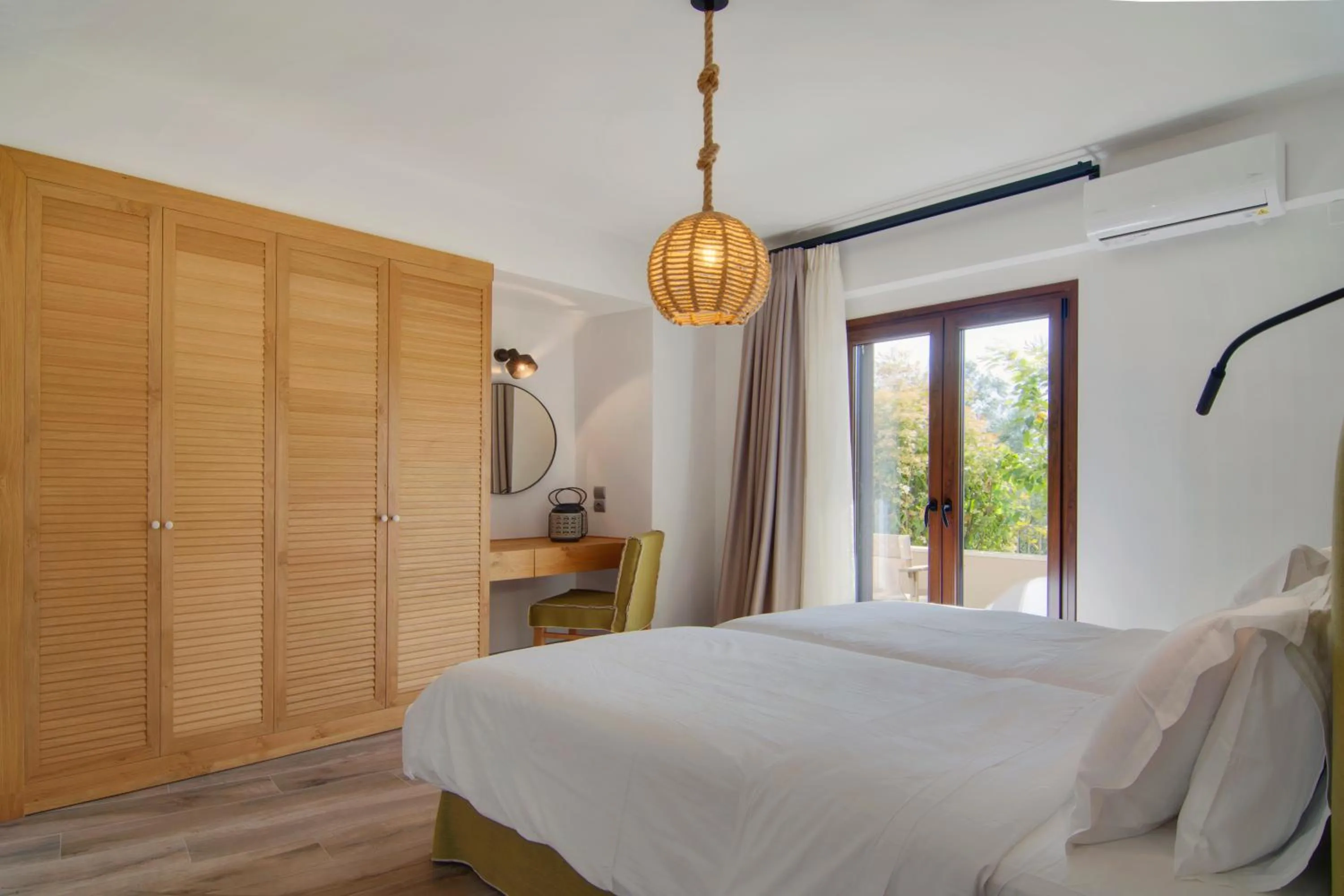 young children, Bed in Valtos Beach Hotel