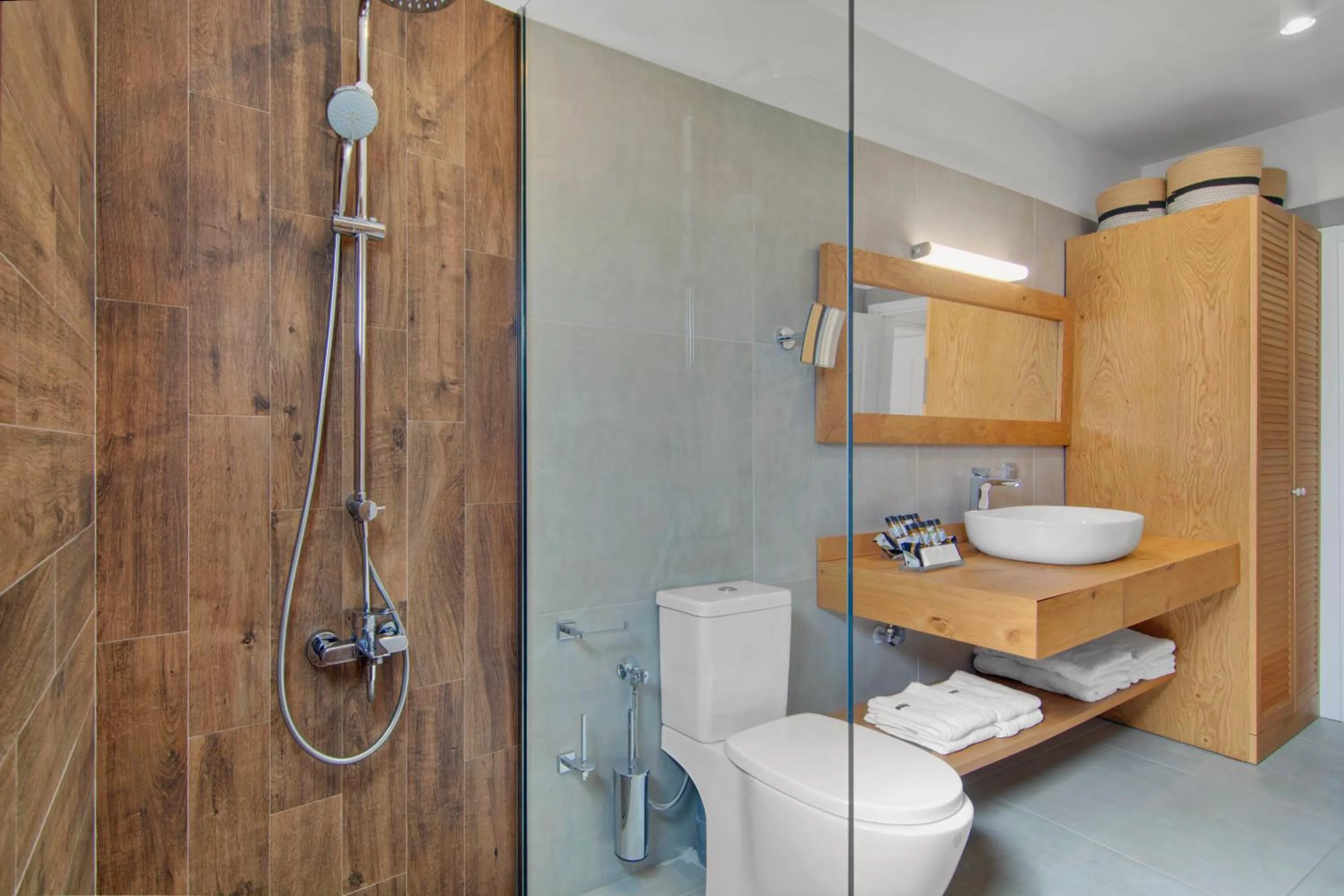 Shower in Valtos Beach Hotel