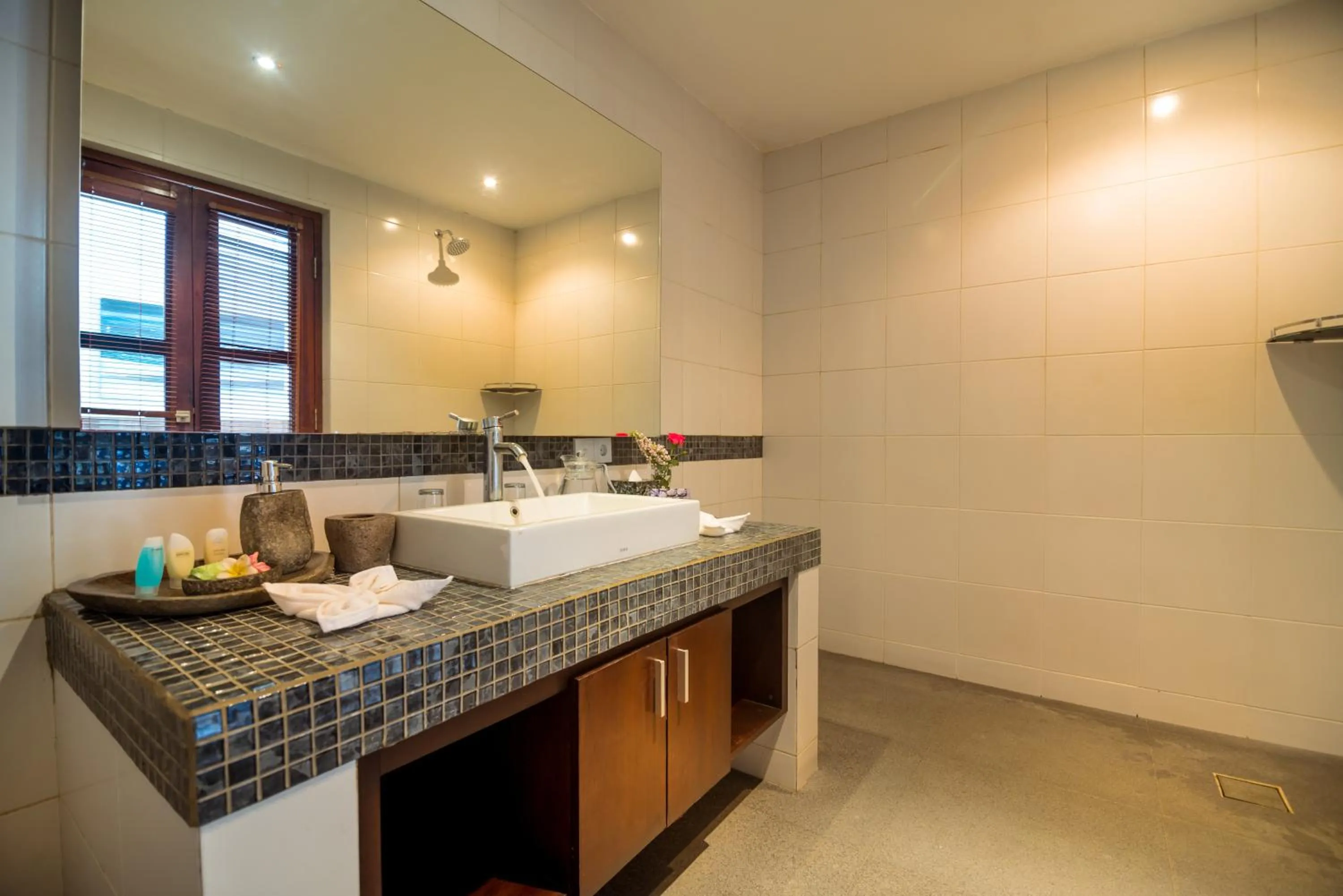 Bathroom in Arama Riverside 5 Bedrooms by Villas Direct Bali