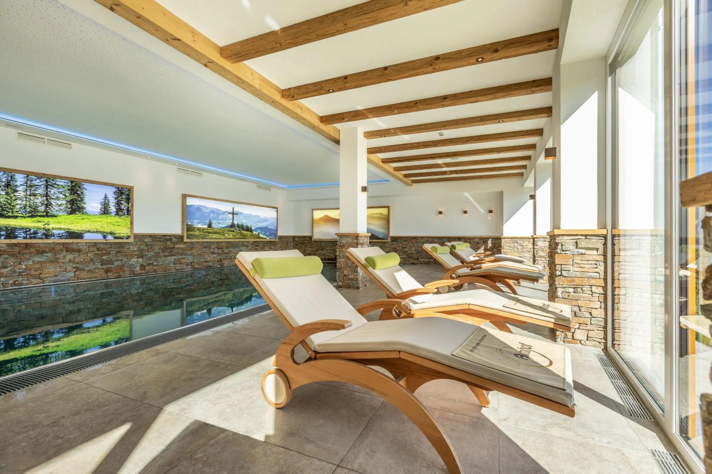 Swimming pool in Gasthof Almhof