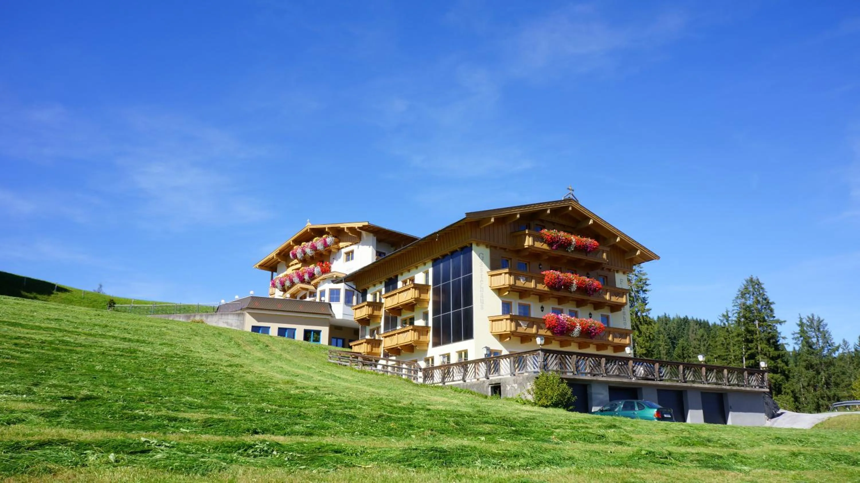 Property building in Gasthof Almhof