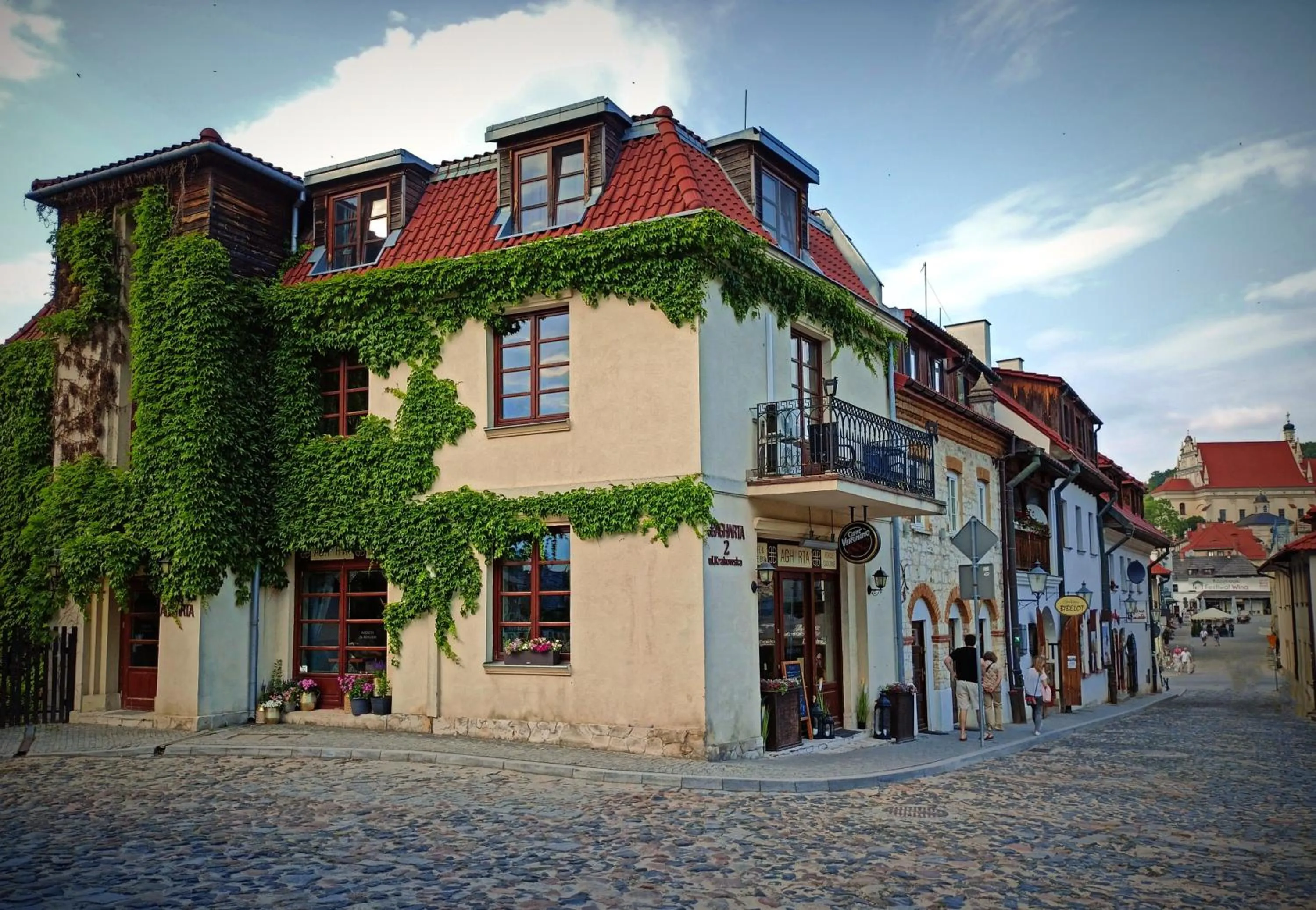 Property building in Agharta