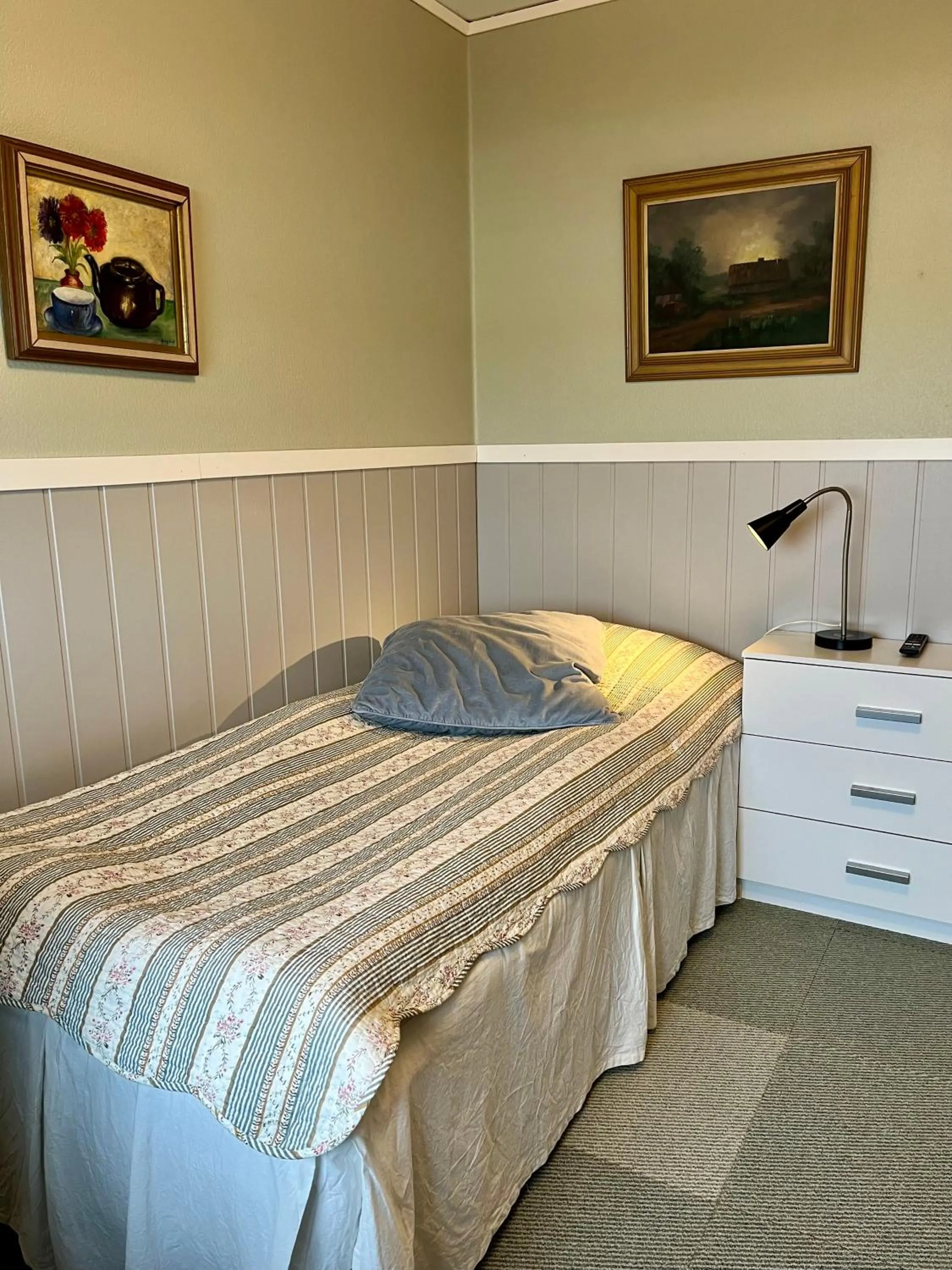 Bed in B&B Ströprodukter