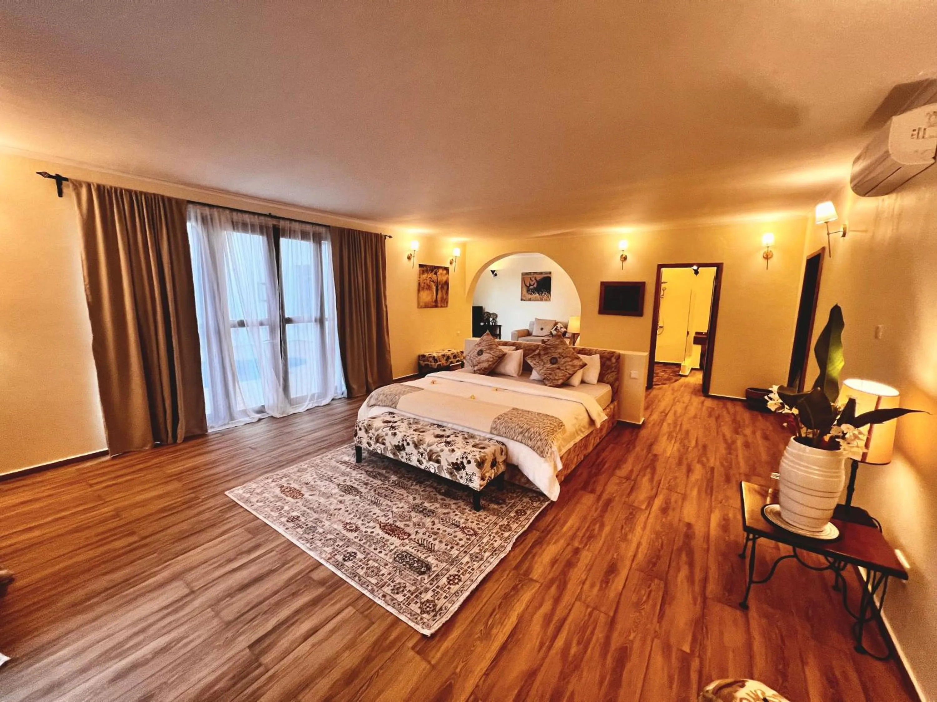 Bedroom, Bed in Pink Flamingo Boutique Hotel