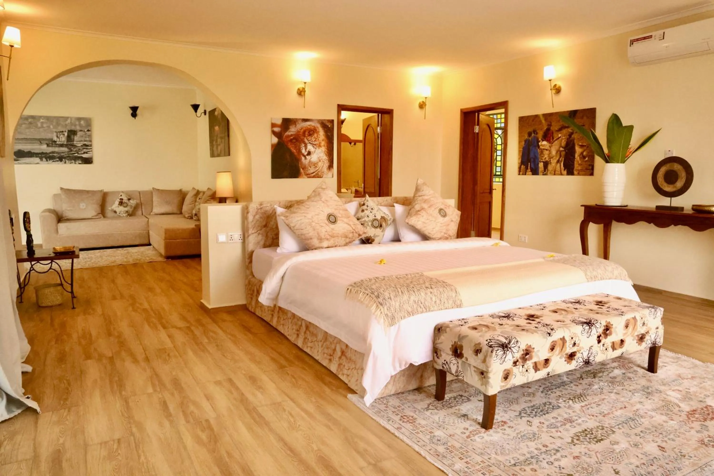 Bed in Pink Flamingo Boutique Hotel