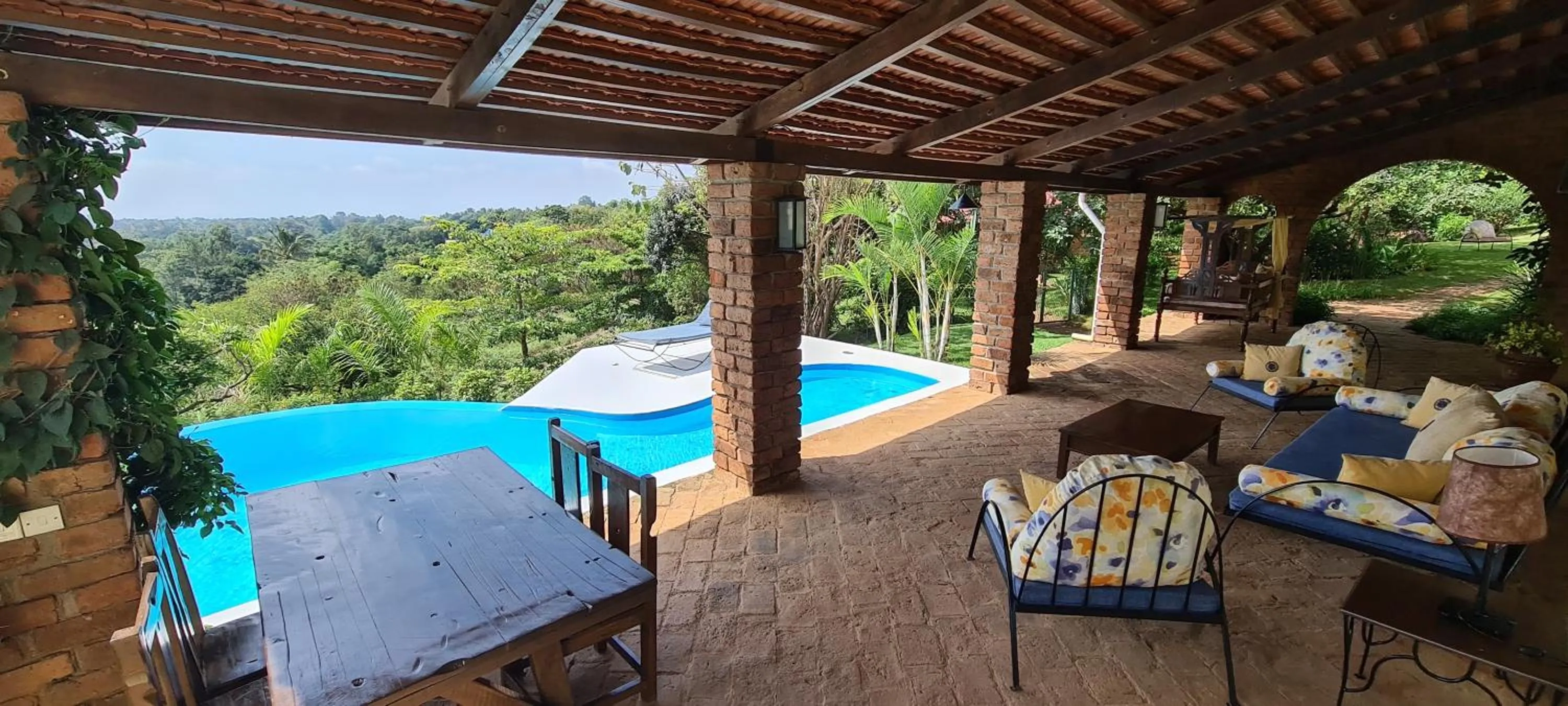 Apartment with Private Pool  in Pink Flamingo Boutique Hotel