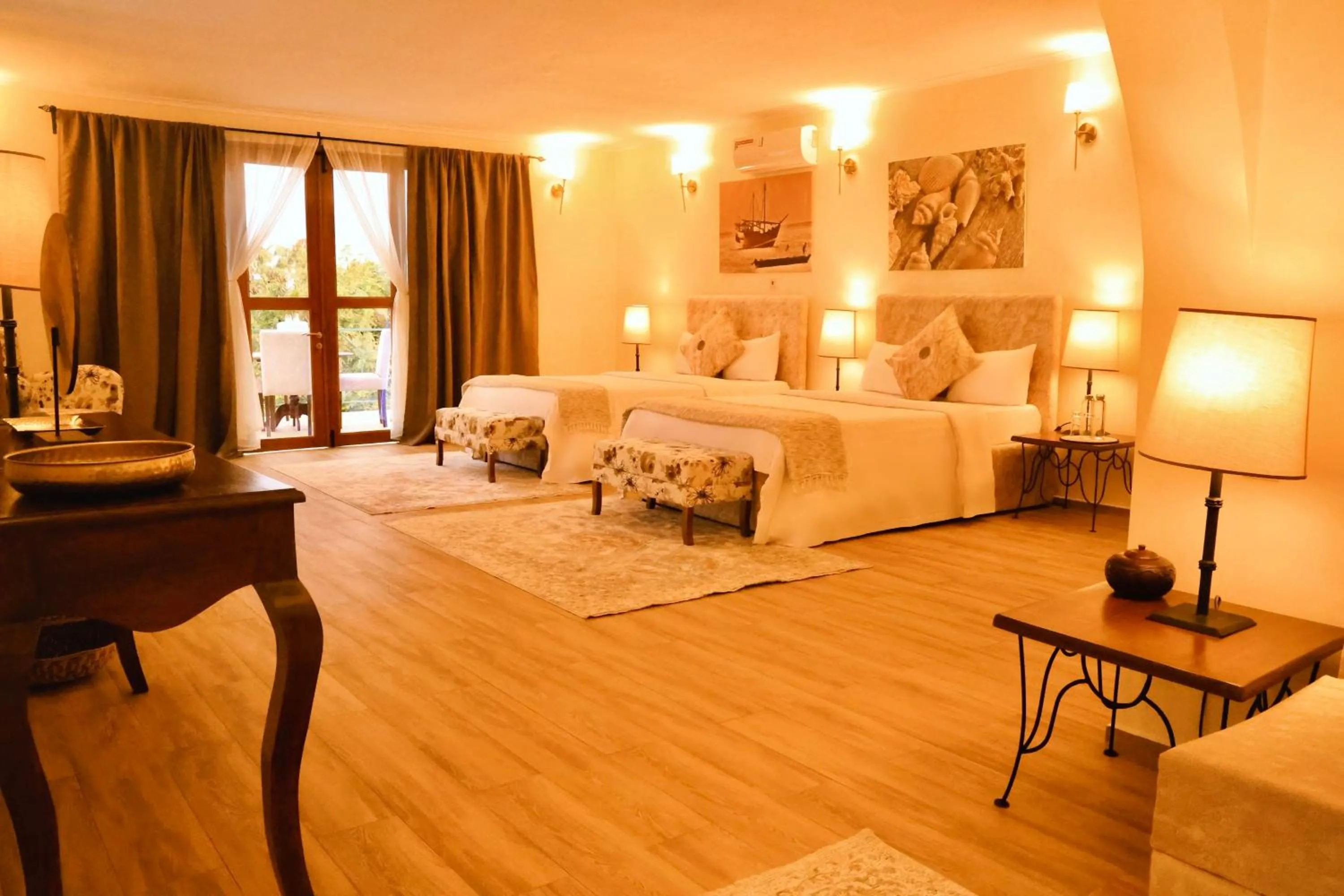 Bedroom, Bed in Pink Flamingo Boutique Hotel