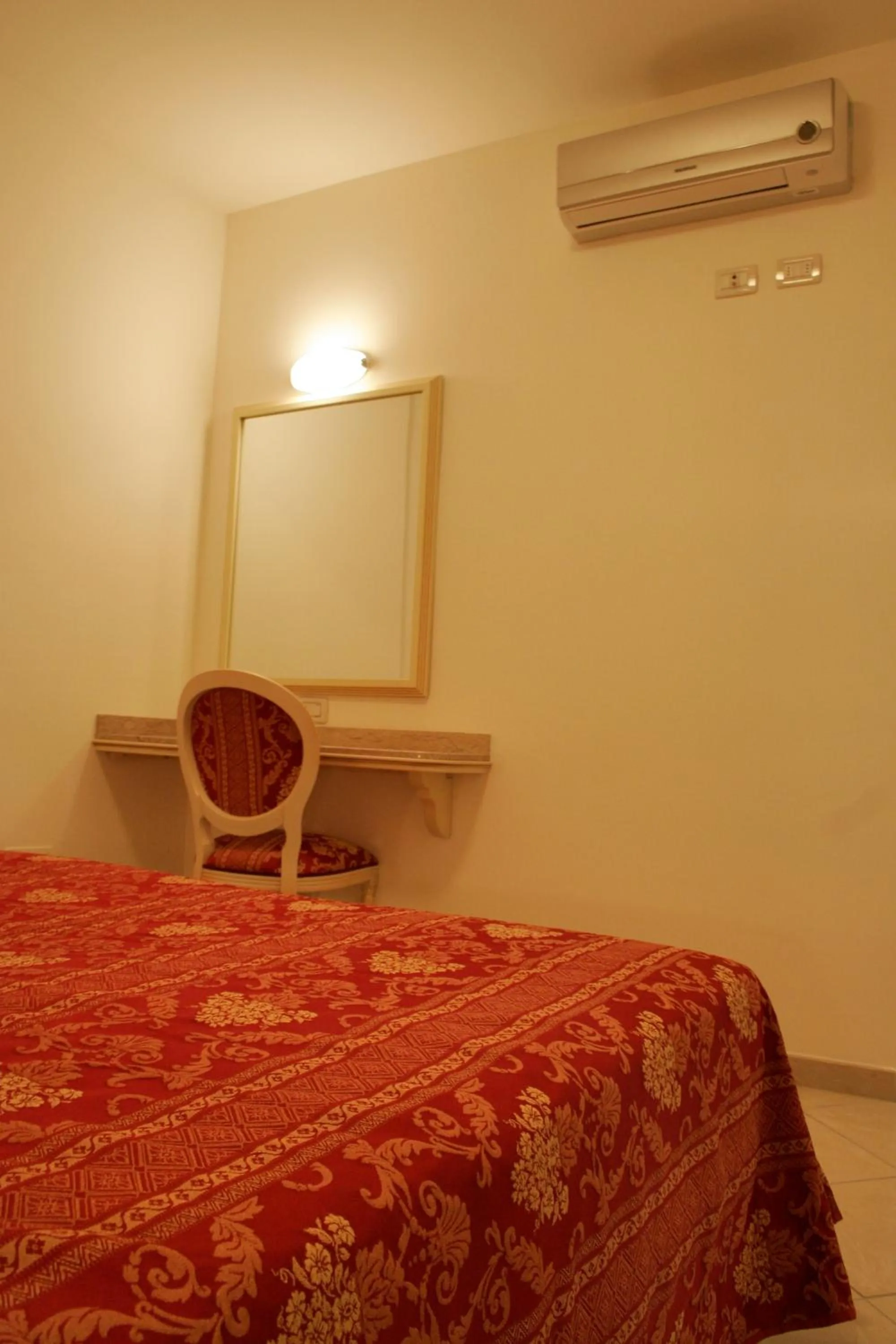 Decorative detail, Bed in Residence Olimpo