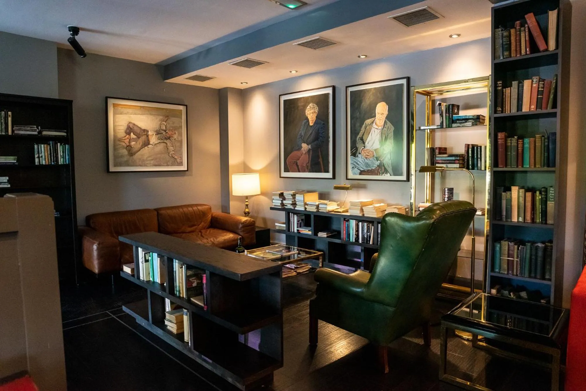 Library in Cliffs of Moher Hotel