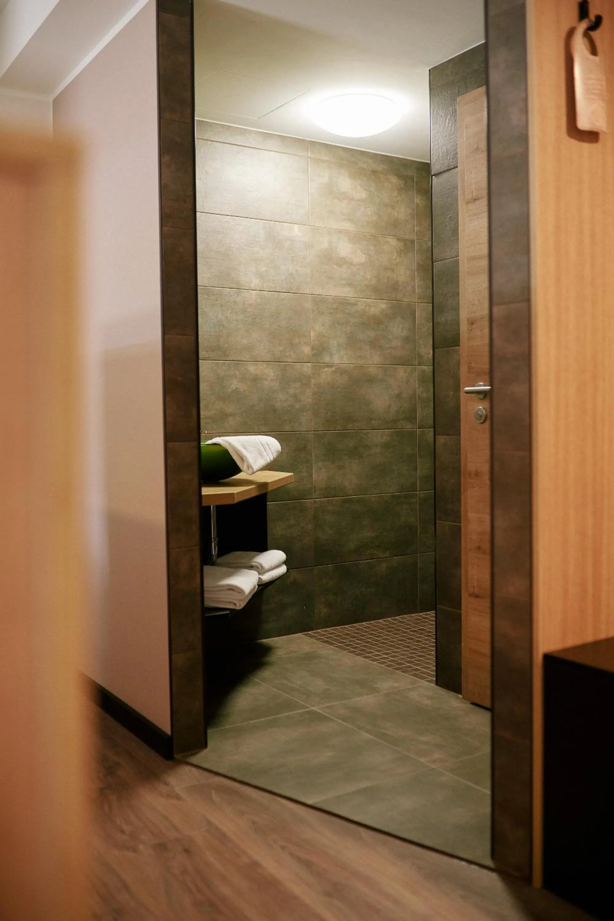 Bathroom in FETZ DAS LORELEY HOTEL