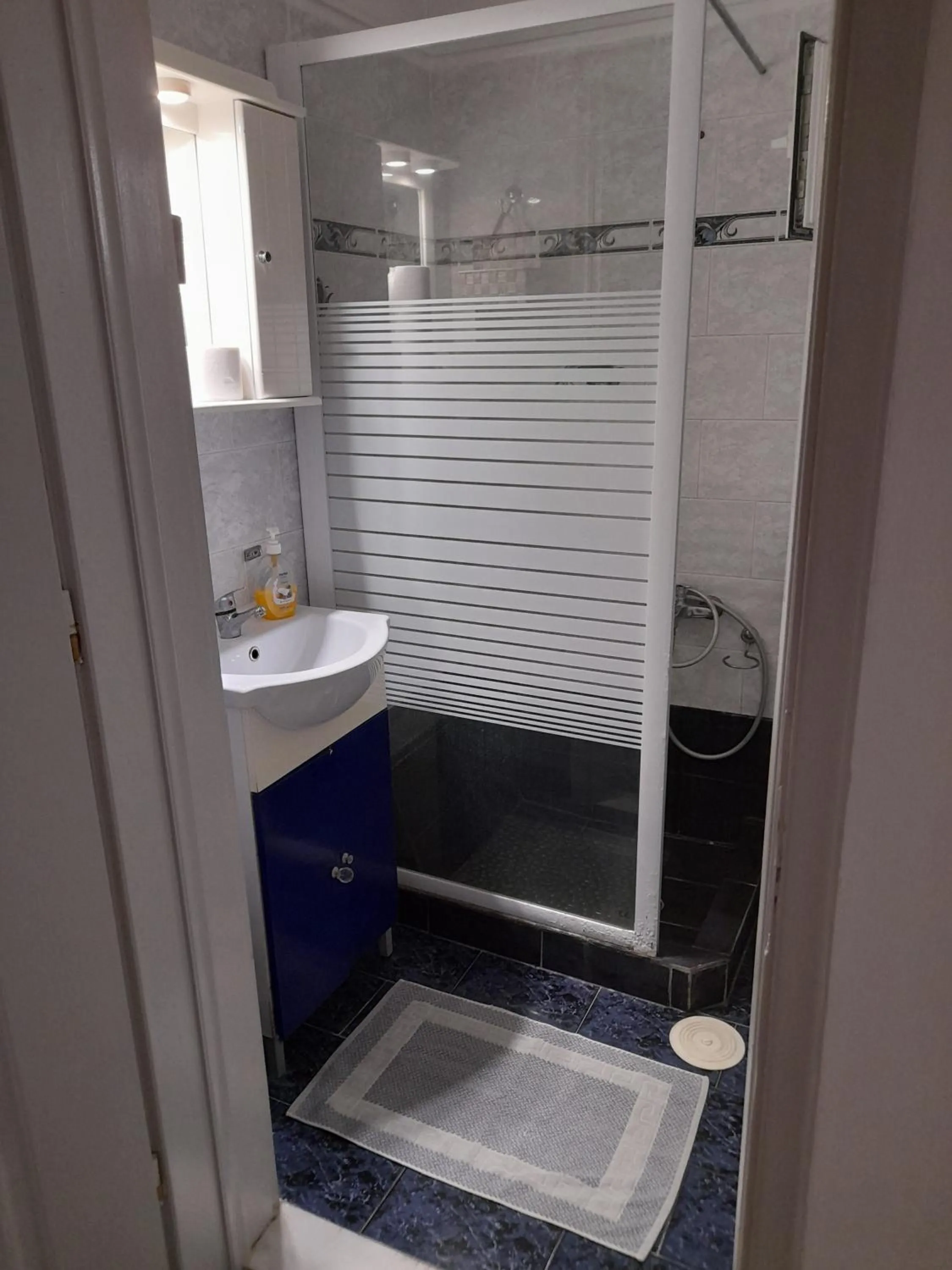 Shower in Villa Markos