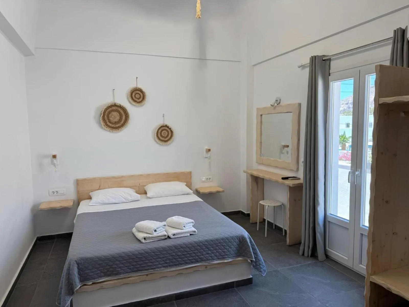 Property building in Villa Markos