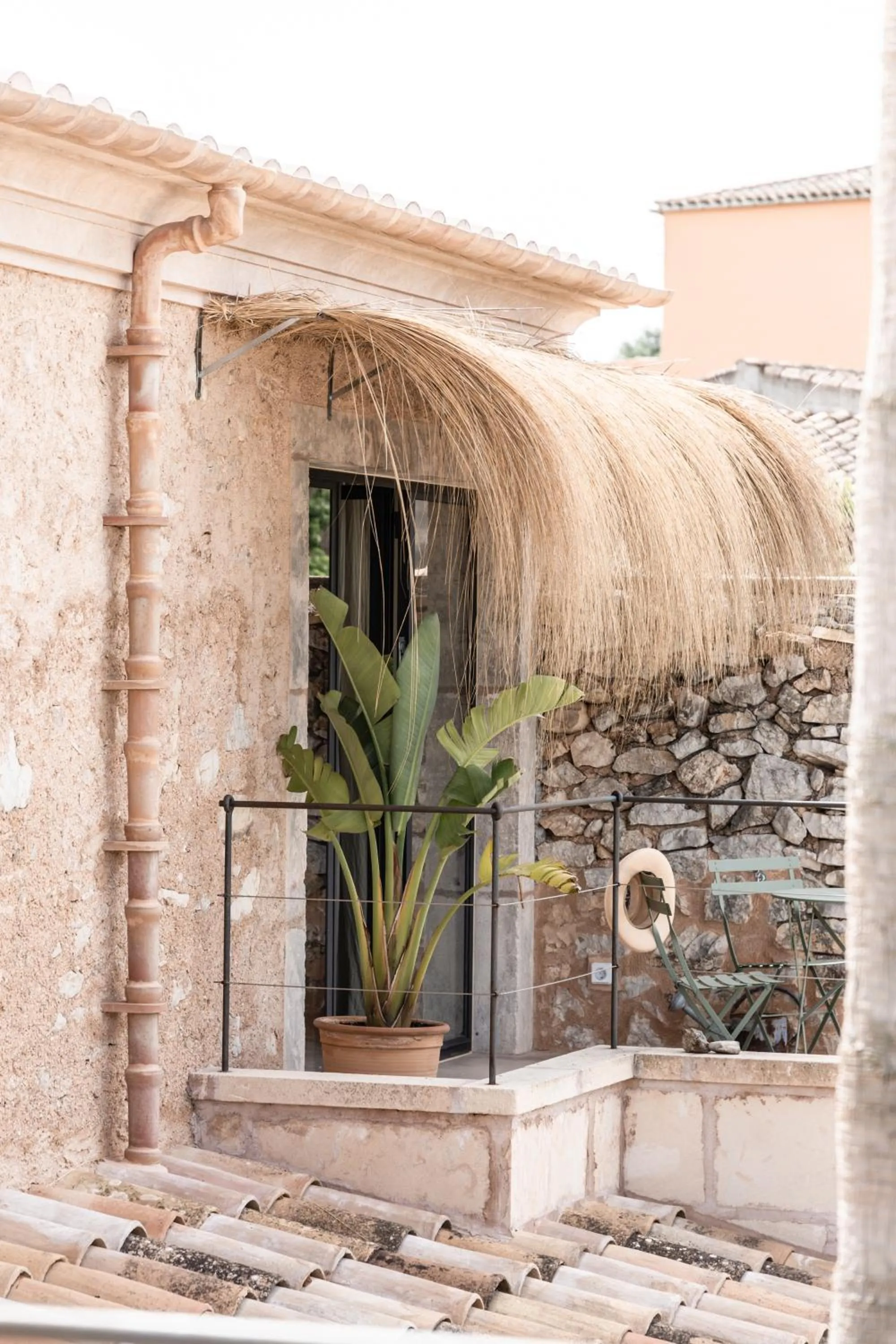 Facade/entrance in Can Sull