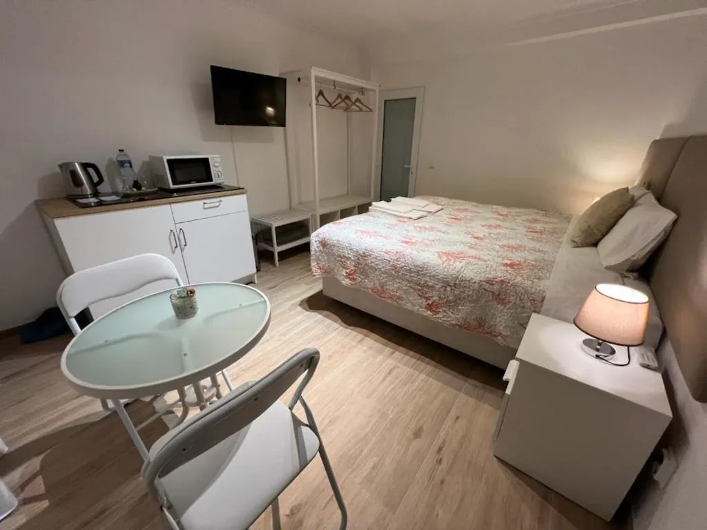 Bedroom, Bed in Alfazema Sunset House