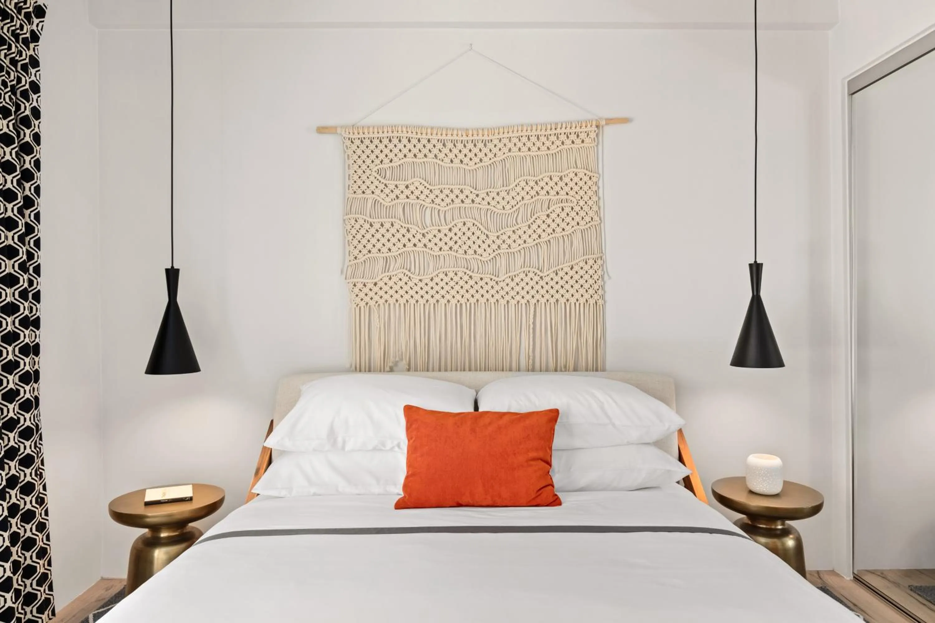 Bedroom, Bed in the Weekend Palm Springs