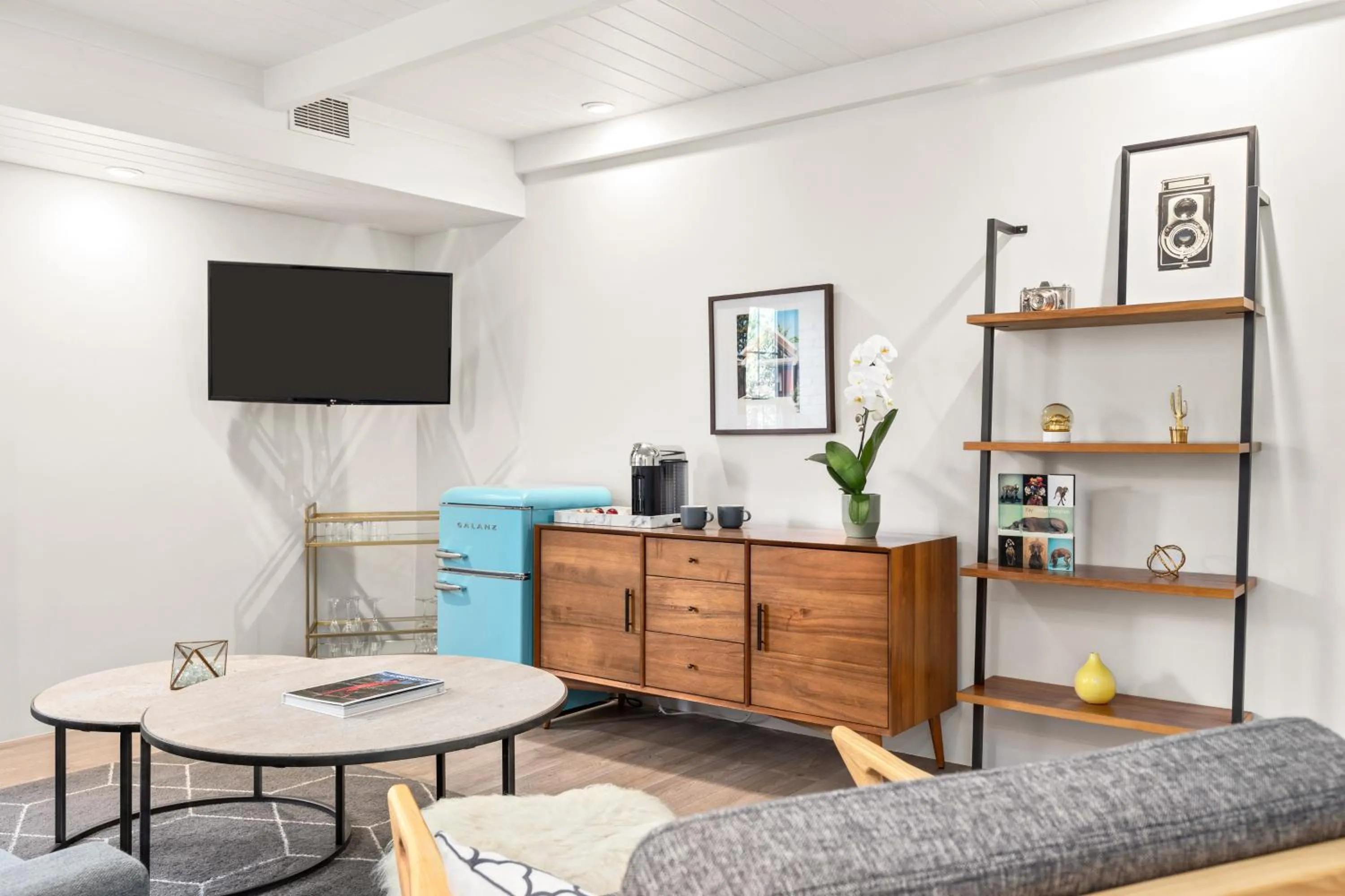 Living room in the Weekend Palm Springs