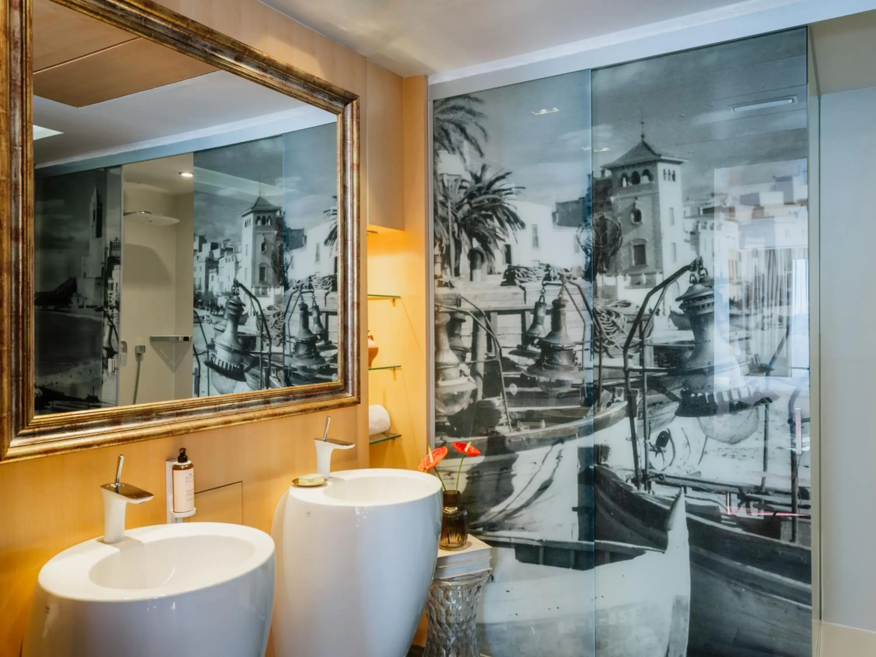 Bathroom in MiM Sitges Meliá Collection Bathroom in MiM Sitges Meliá Collection