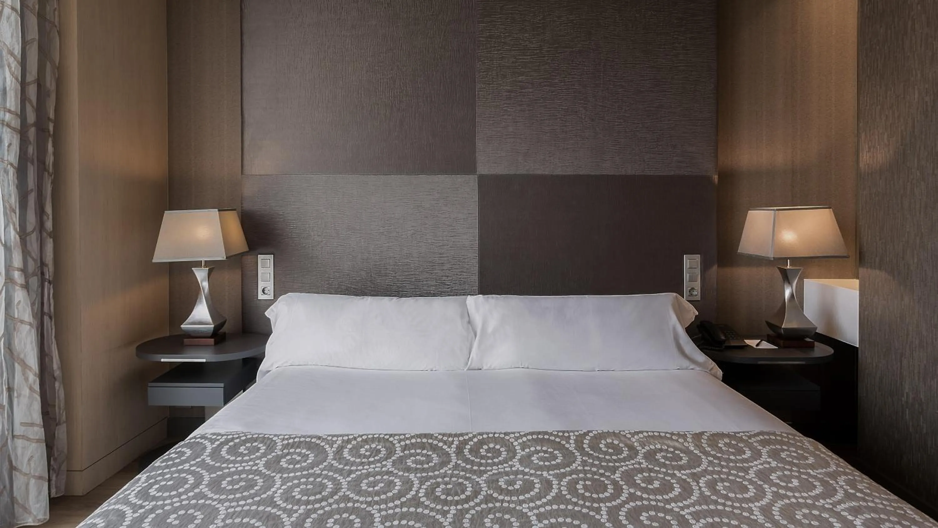 Bed in Hotel MiM Sitges & Spa