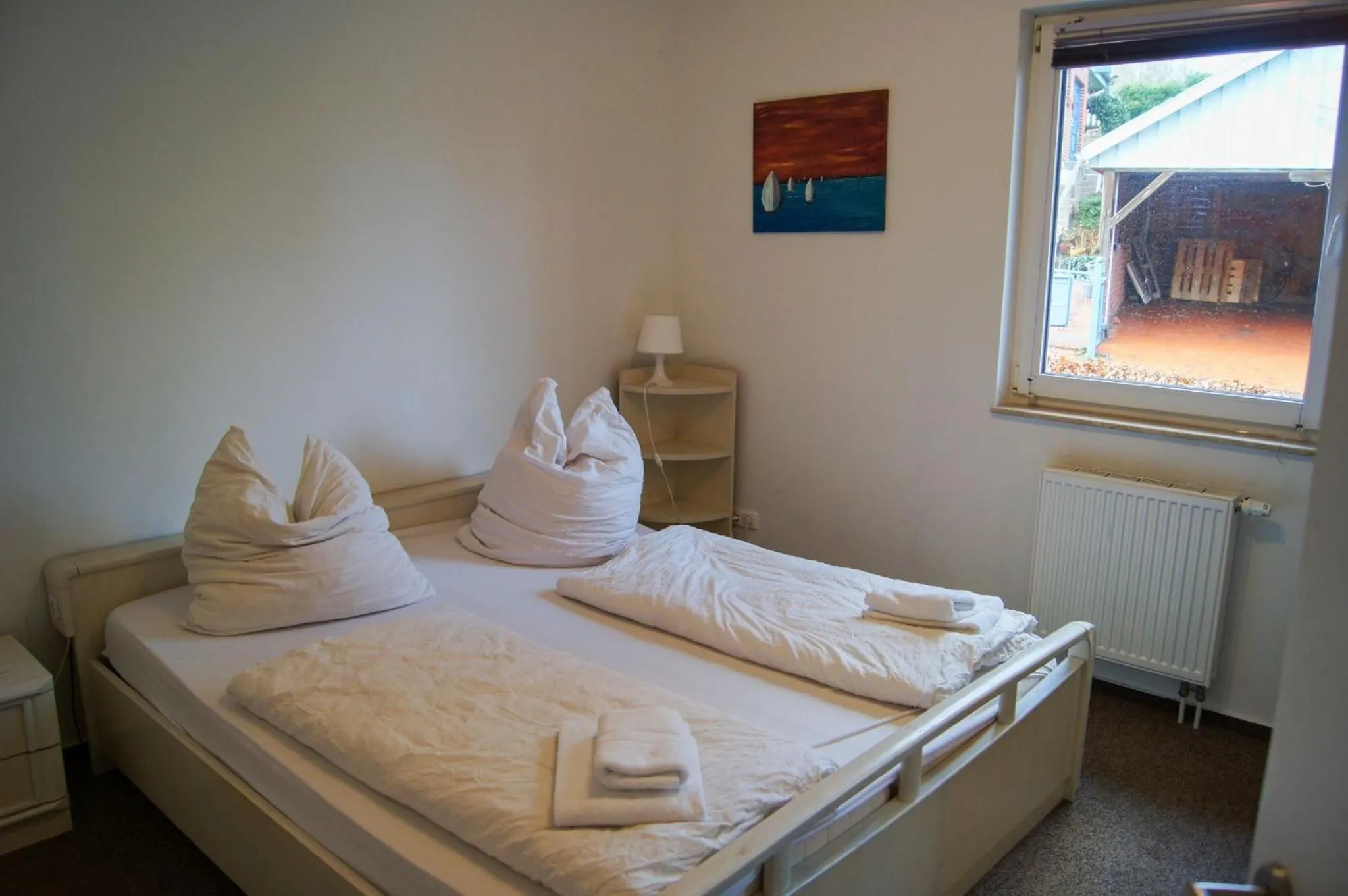 Photo of the whole room, Bed in Nobis Krug