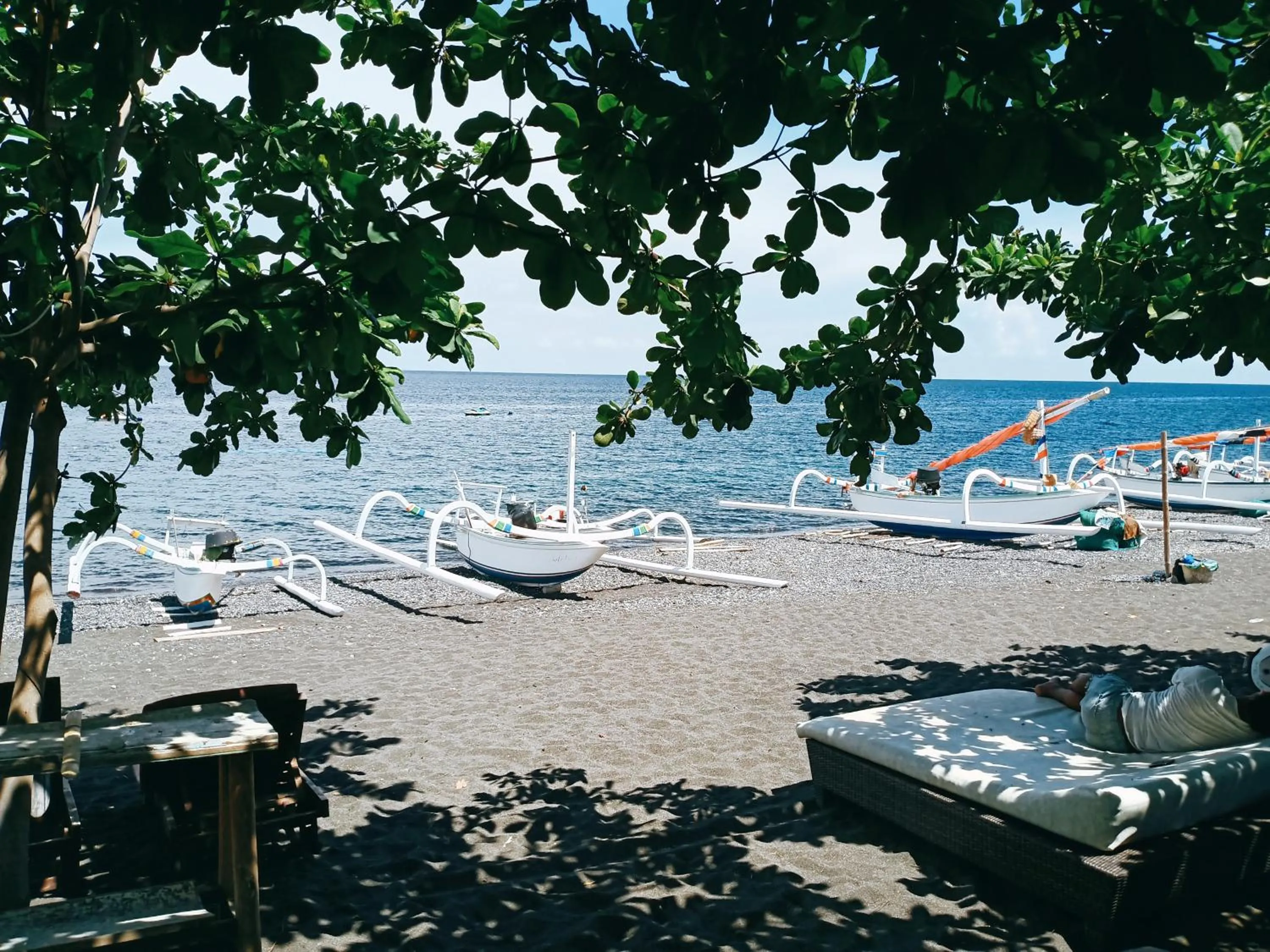 Solaluna Beach Homestay