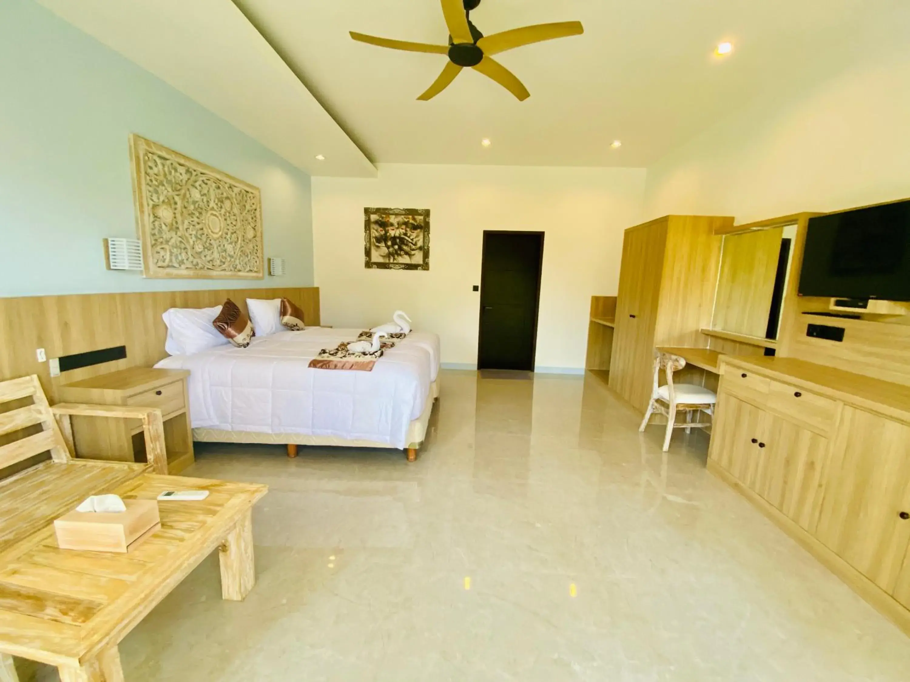 Luxury Room in Solaluna Beach Homestay Luxury Room in Solaluna Beach Homestay