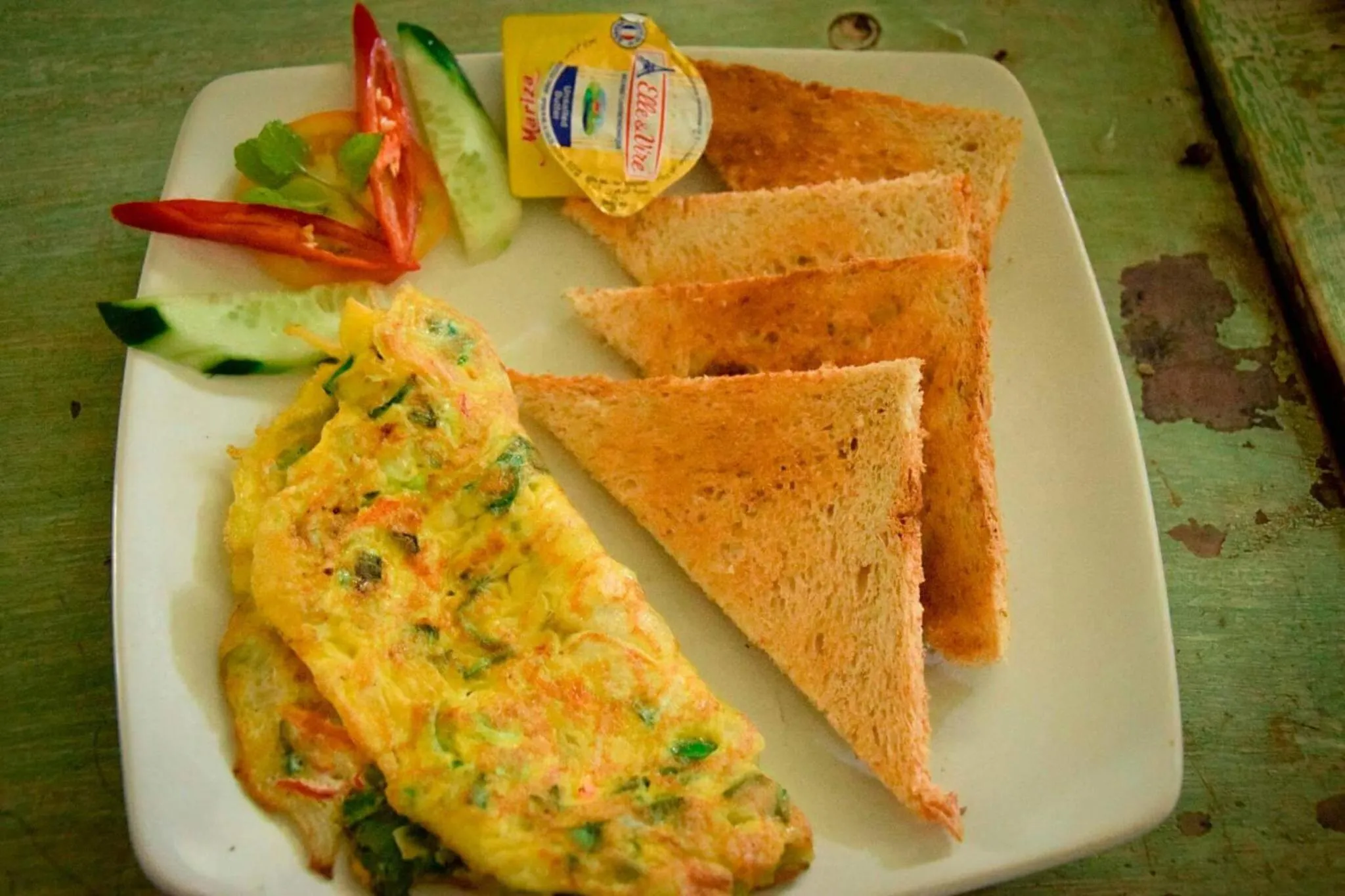 Continental breakfast in Solaluna Beach Homestay