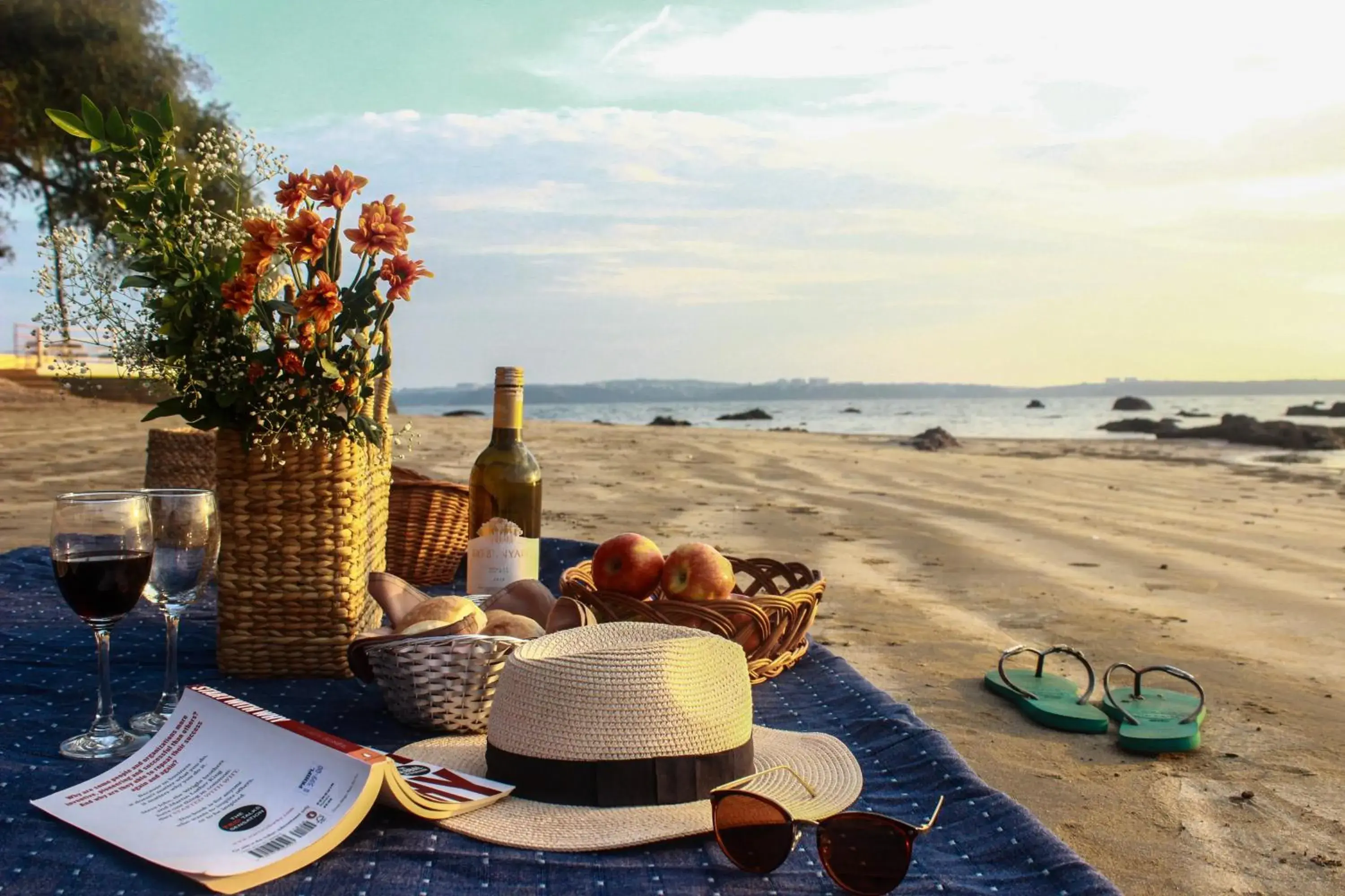 Restaurant/places to eat in Bambolim Beach Resort Restaurant/places to eat in Bambolim Beach Resort