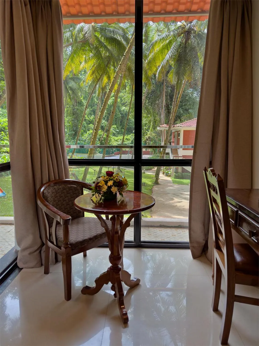 Garden in Bambolim Beach Resort