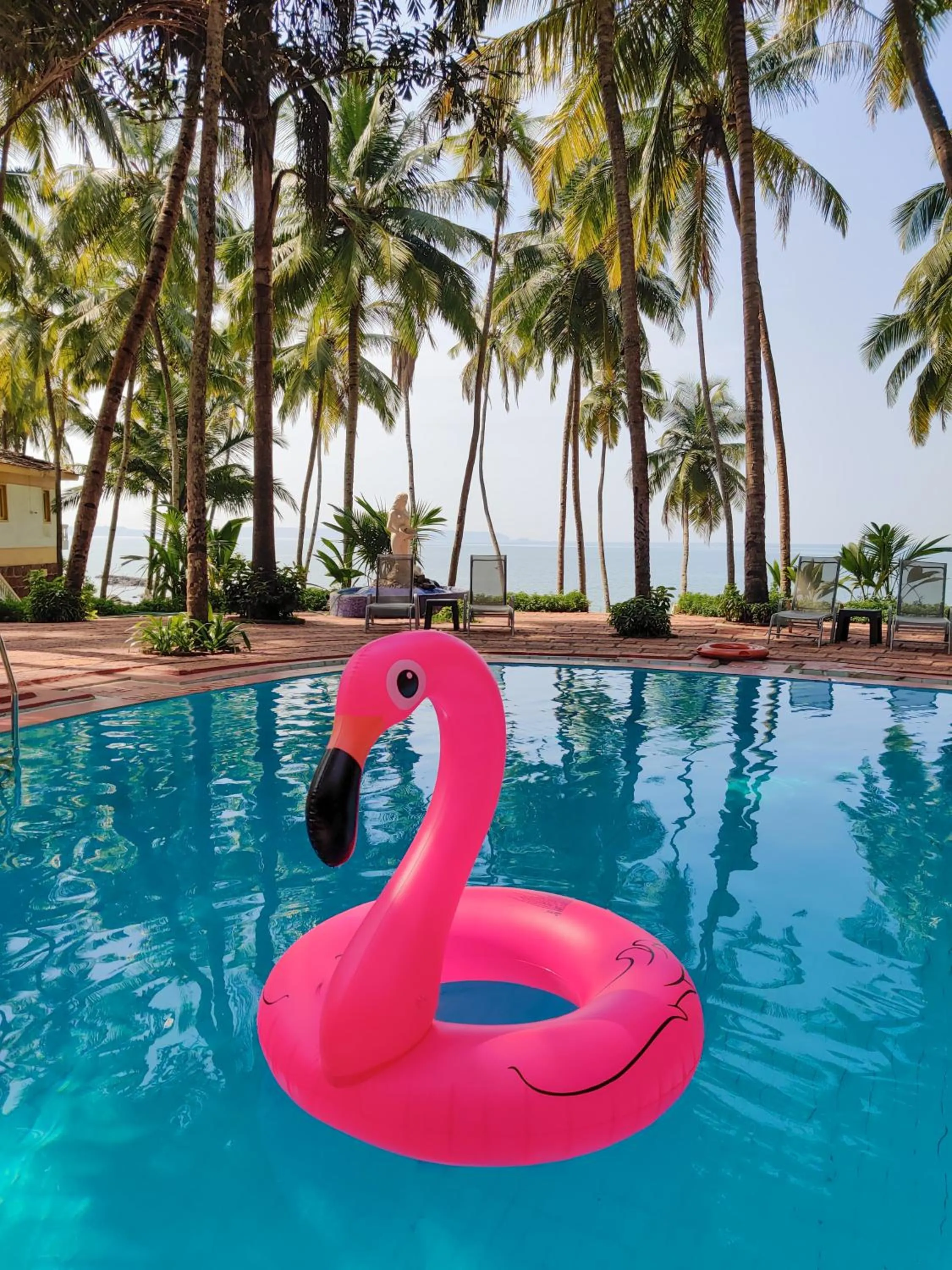 Swimming pool in Bambolim Beach Resort