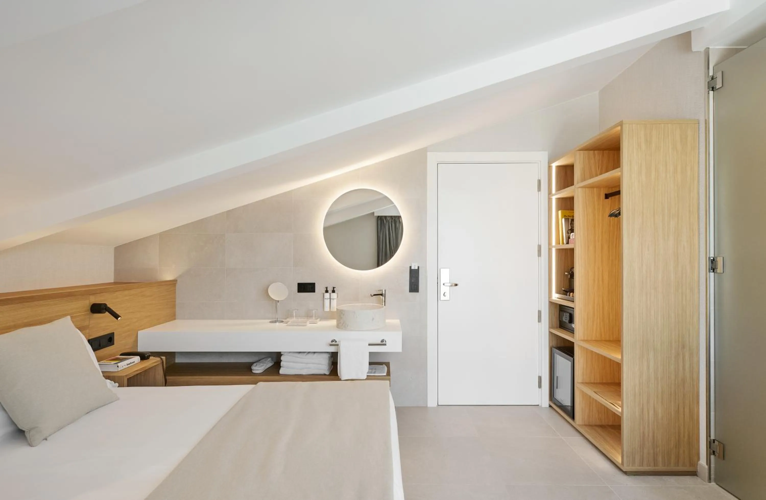 Photo of the whole room, Bed in Hotel restaurant Ceferino