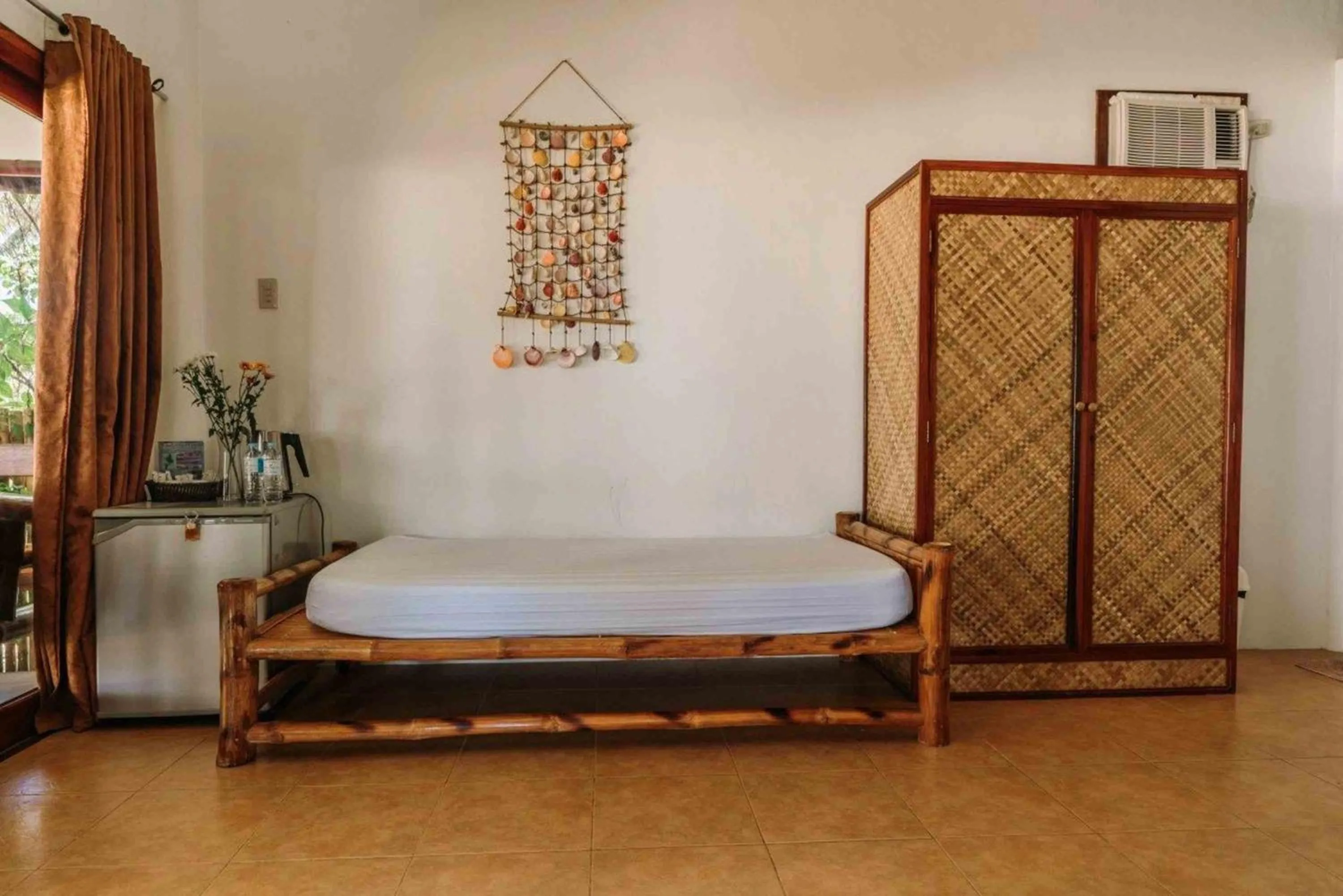 Bed in Romantic Beach Villas