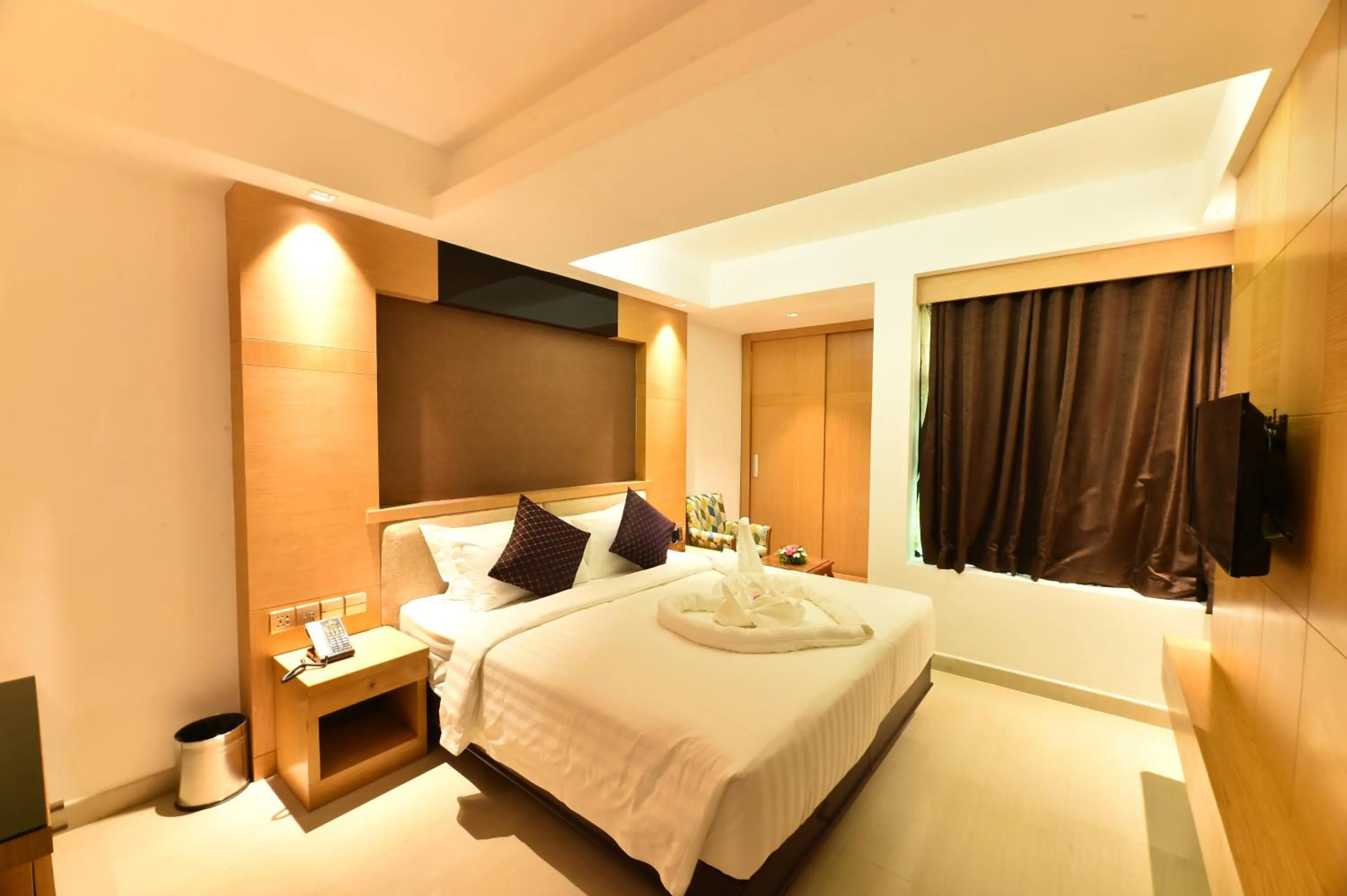 Bed in Akhil Classic