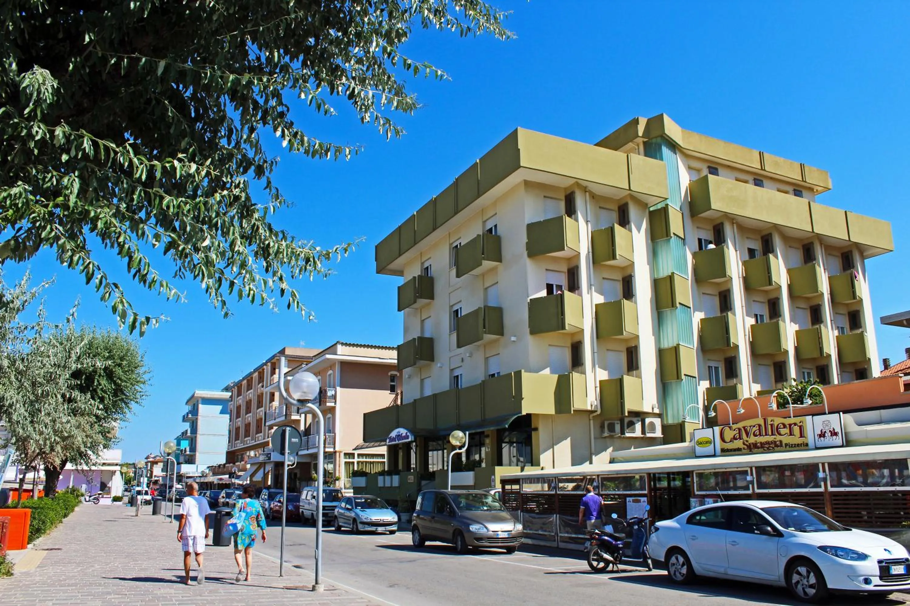 Facade/entrance in Hotel Colombo