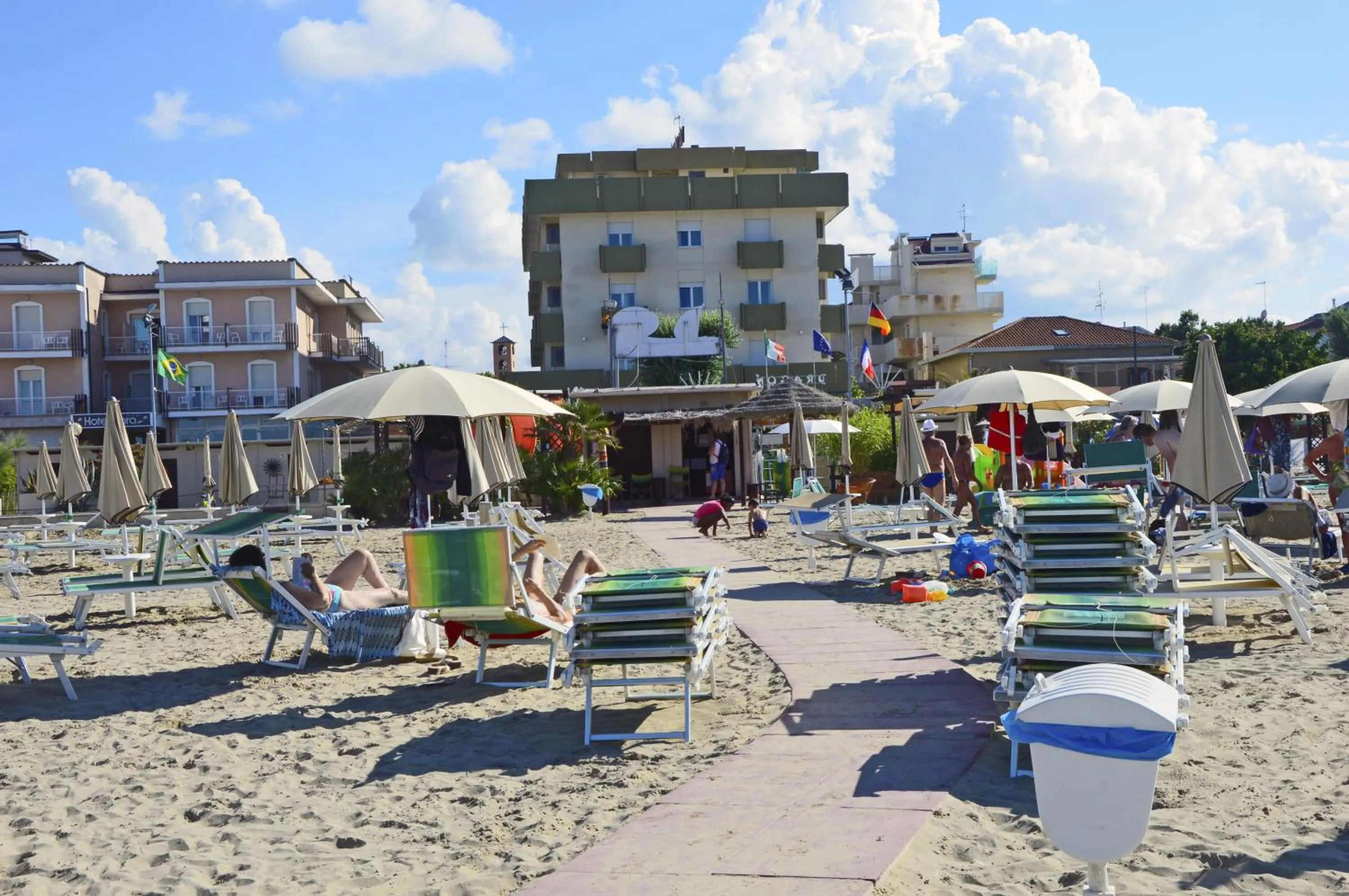 Beach in Hotel Colombo