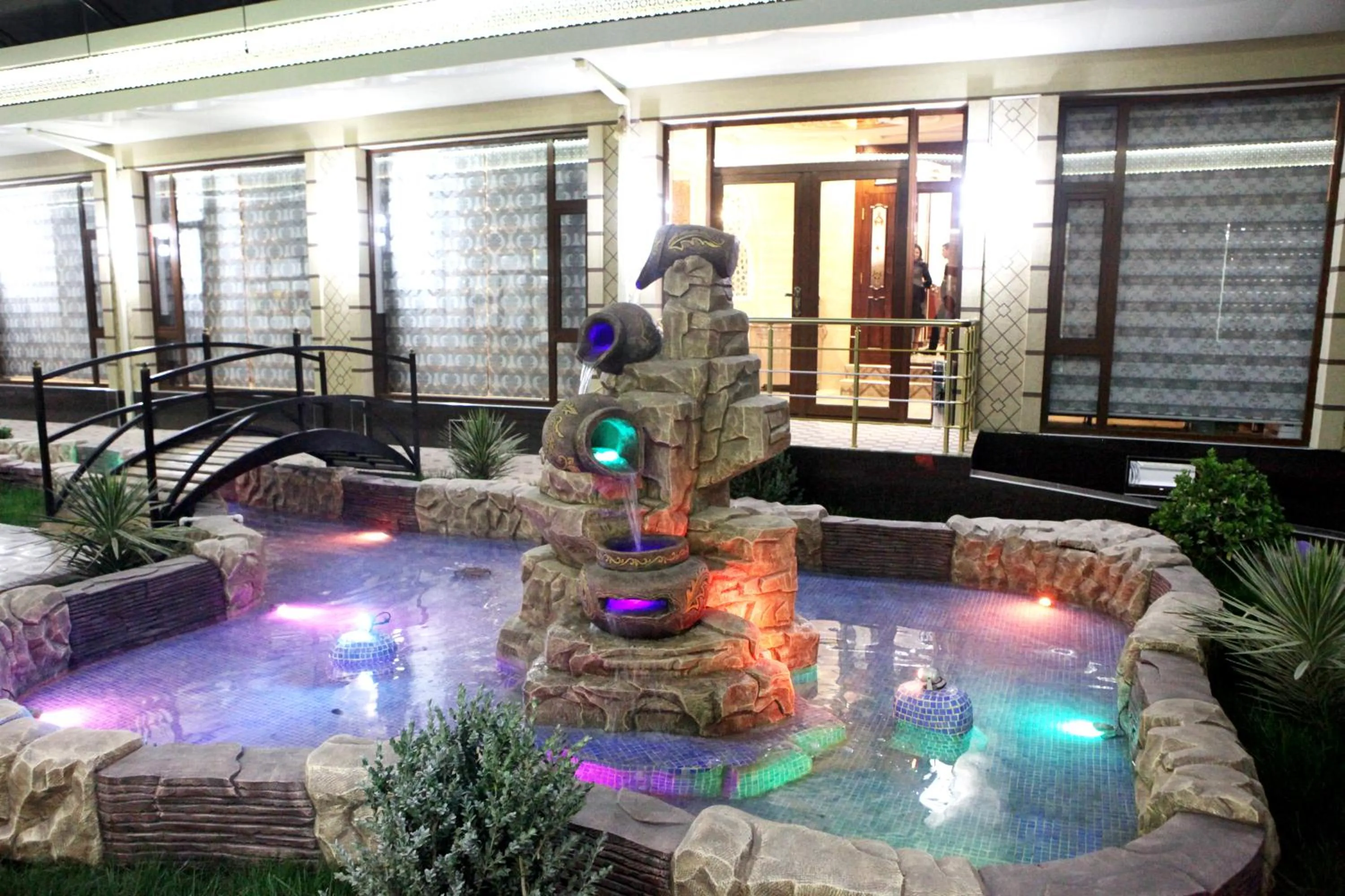 Night in Hotel Naxshab