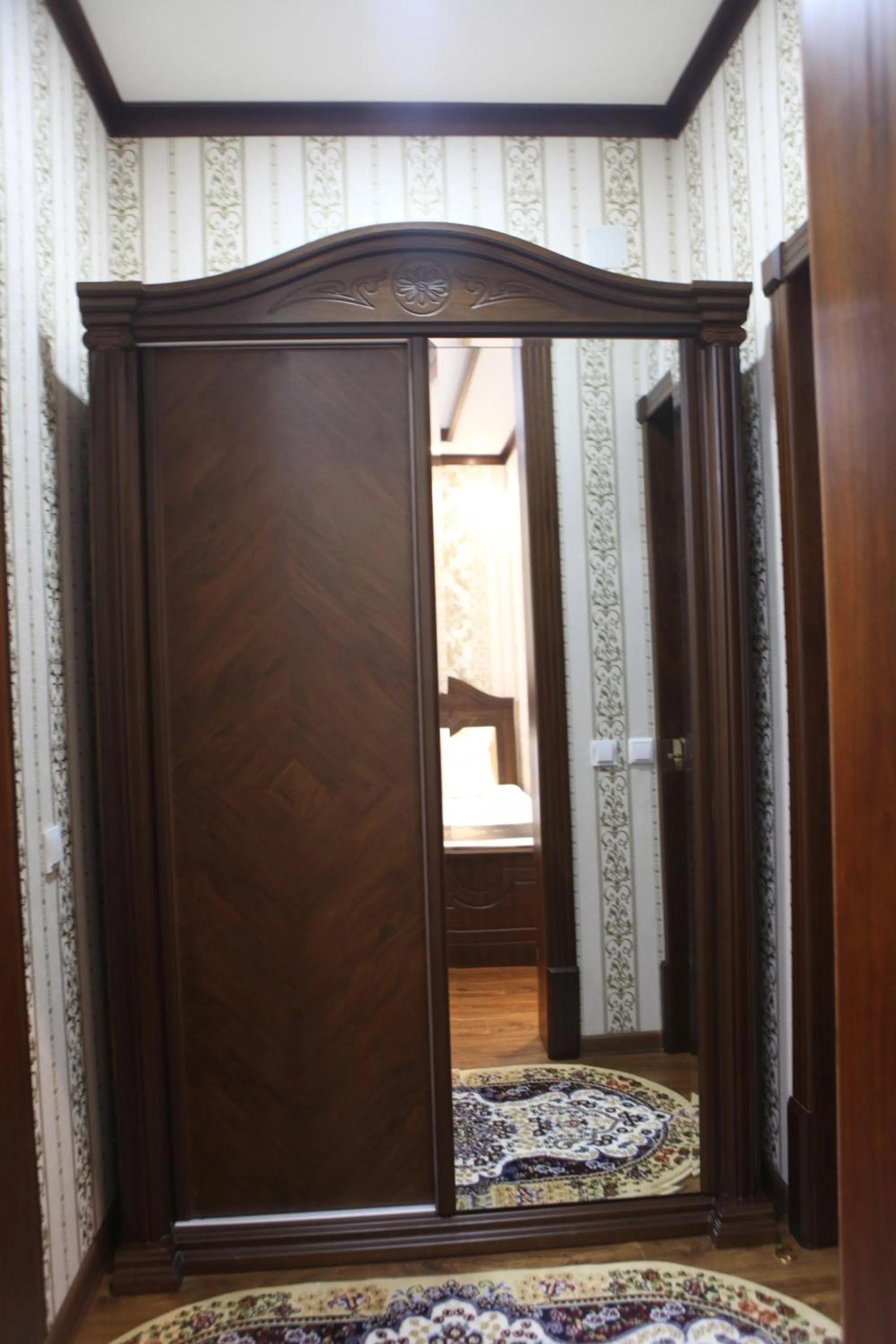 wardrobe in Hotel Naxshab