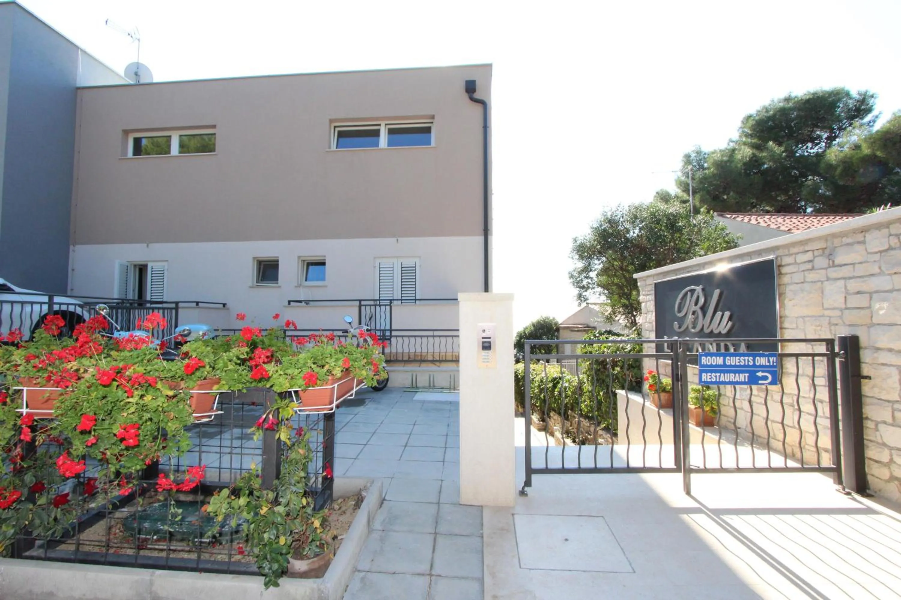 Facade/entrance in Bed & Breakfast Blu Locanda