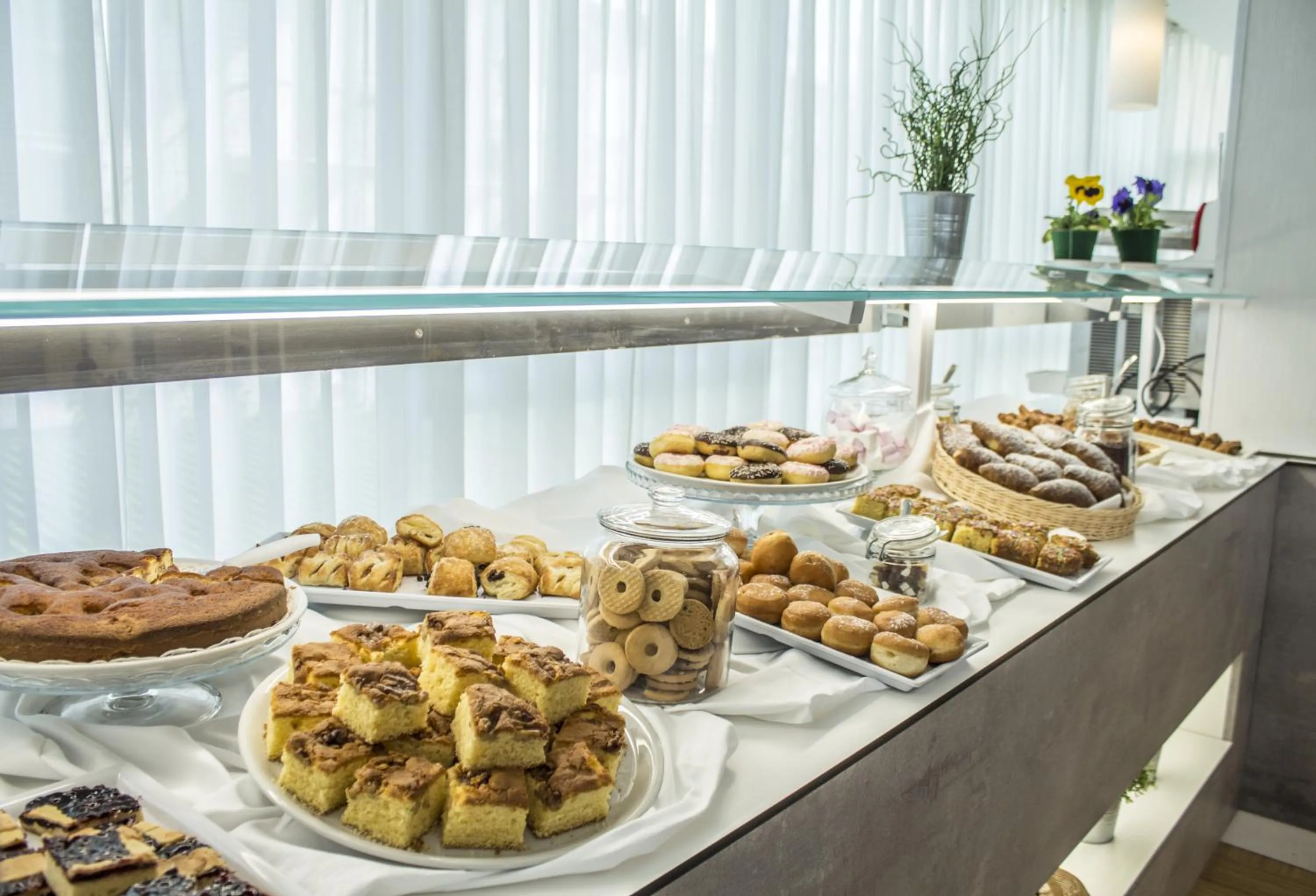 Food and drinks in Hotel Sandra