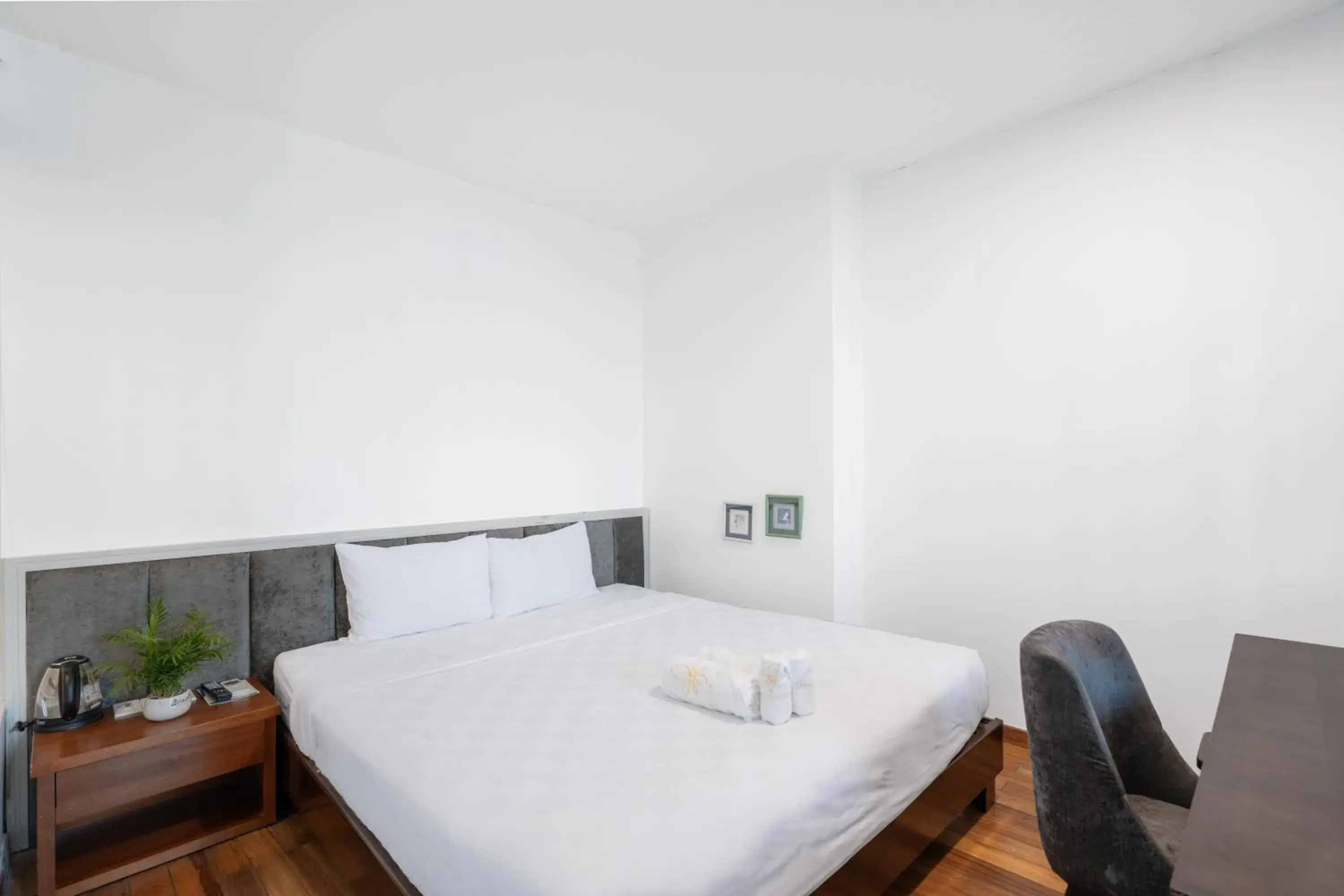 Photo of the whole room, Bed in Tarasa Hotel Photo of the whole room, Bed in Tarasa Hotel