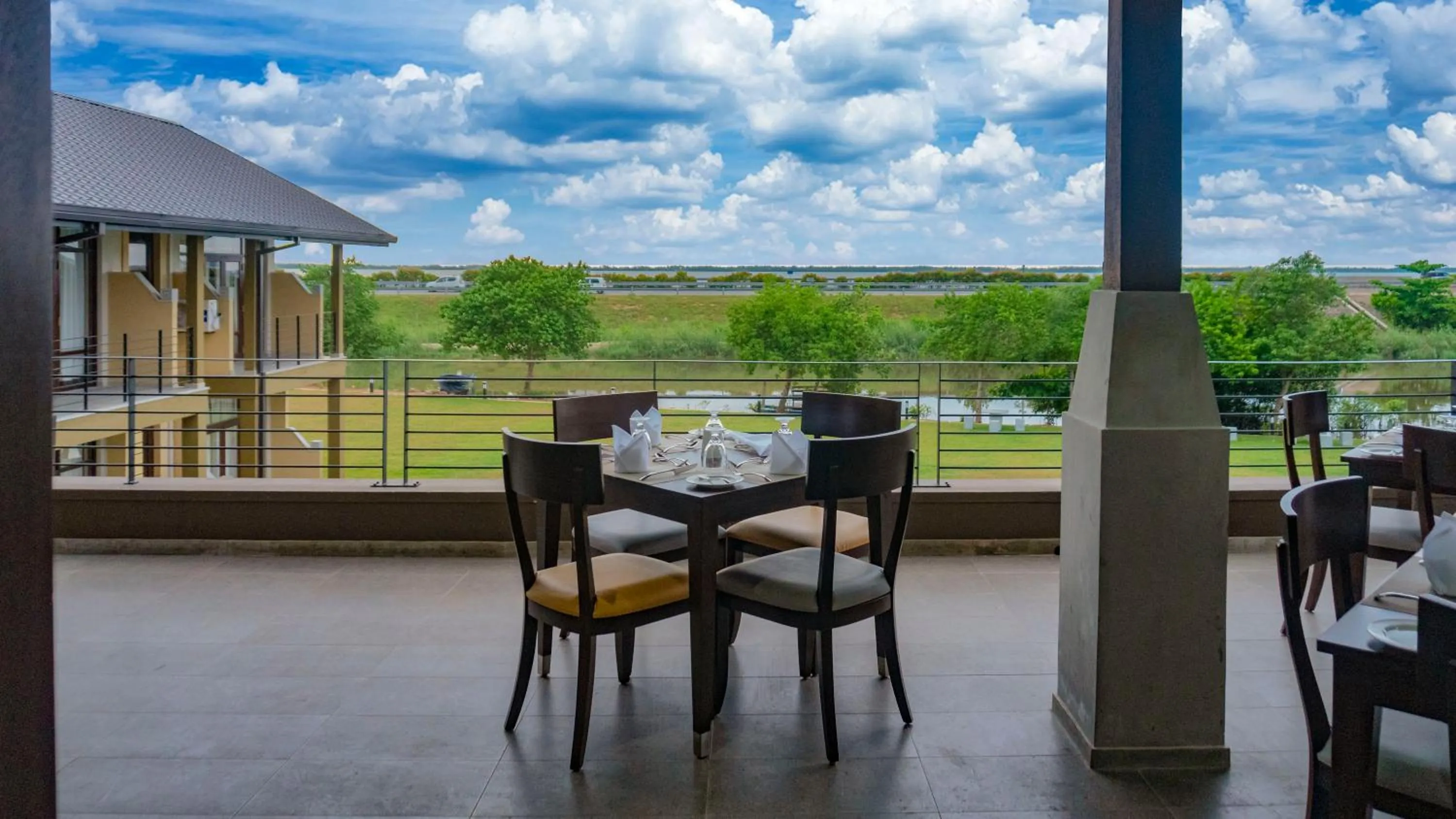 Restaurant/places to eat in Amora Lagoon Hotel