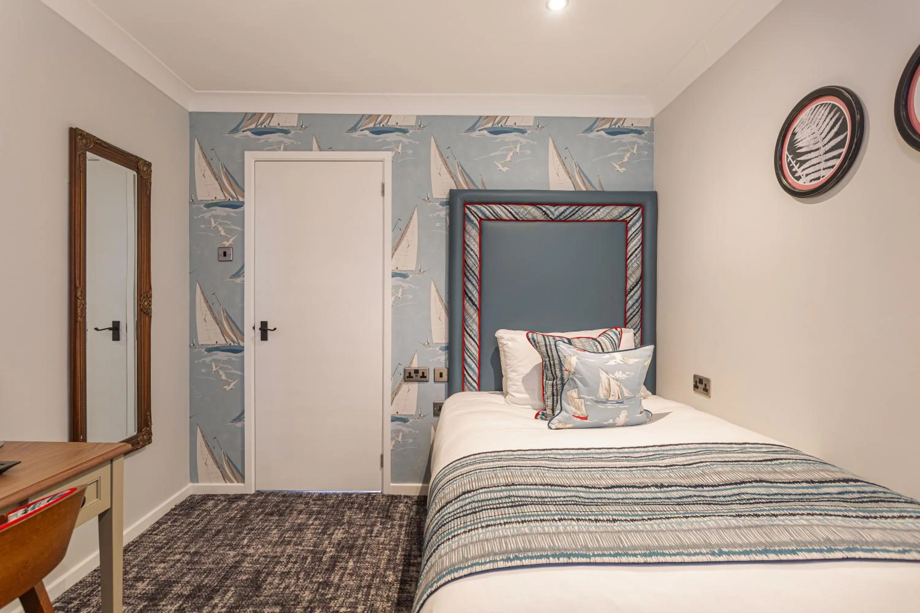 Bed in The Manor Coastal Hotel & Inn, Blakeney - The Coaching Inn Group