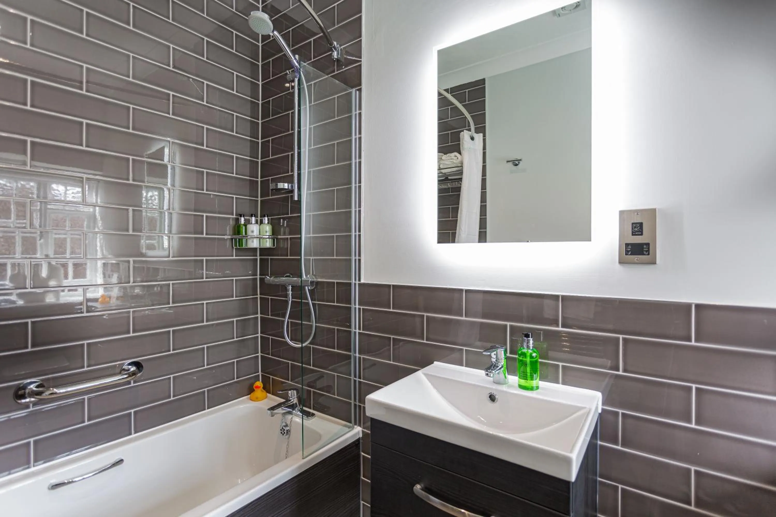 Bathroom in The Manor Coastal Hotel & Inn, Blakeney - The Coaching Inn Group