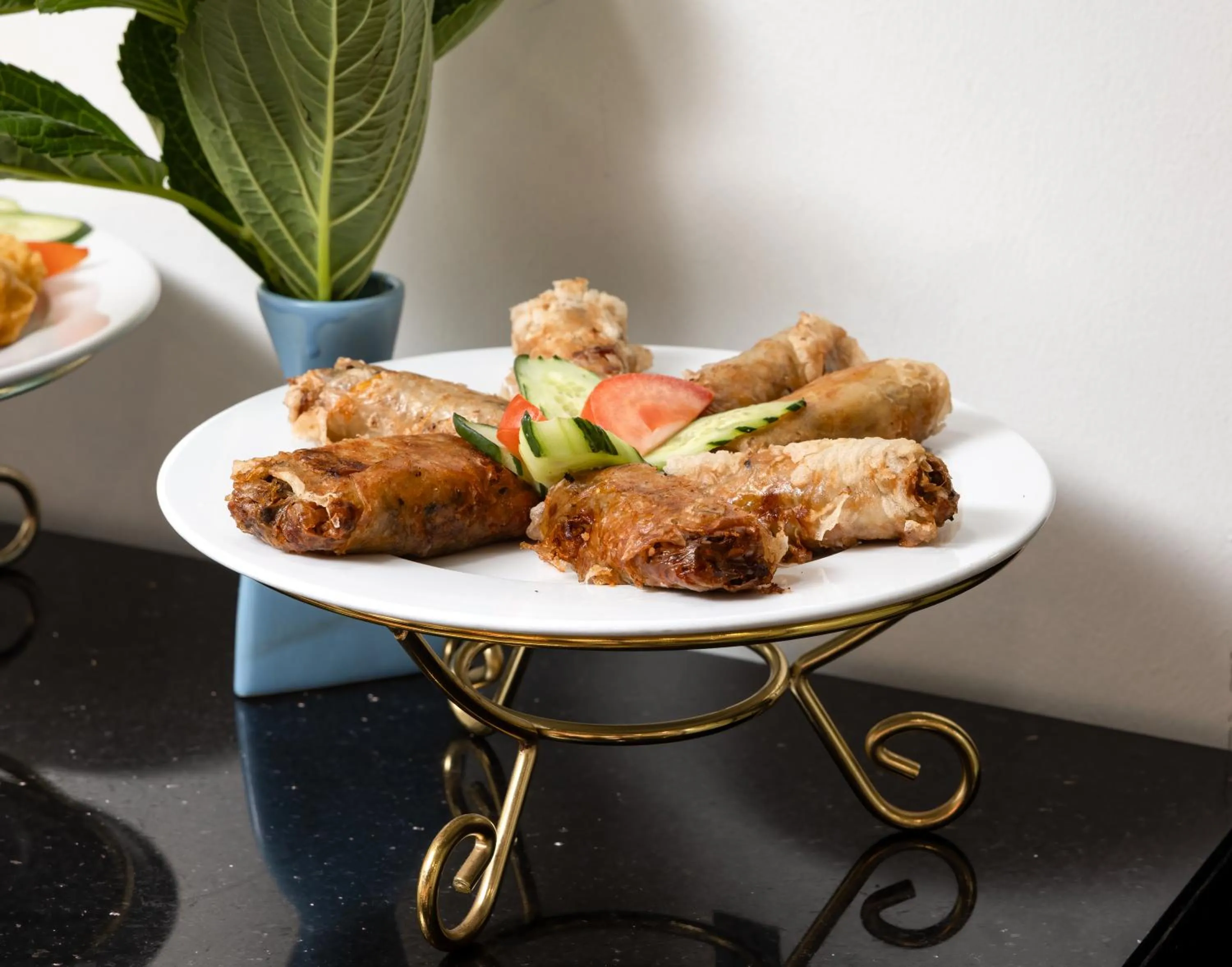 Food and drinks in Golden Legend Palace Hotel & Travel