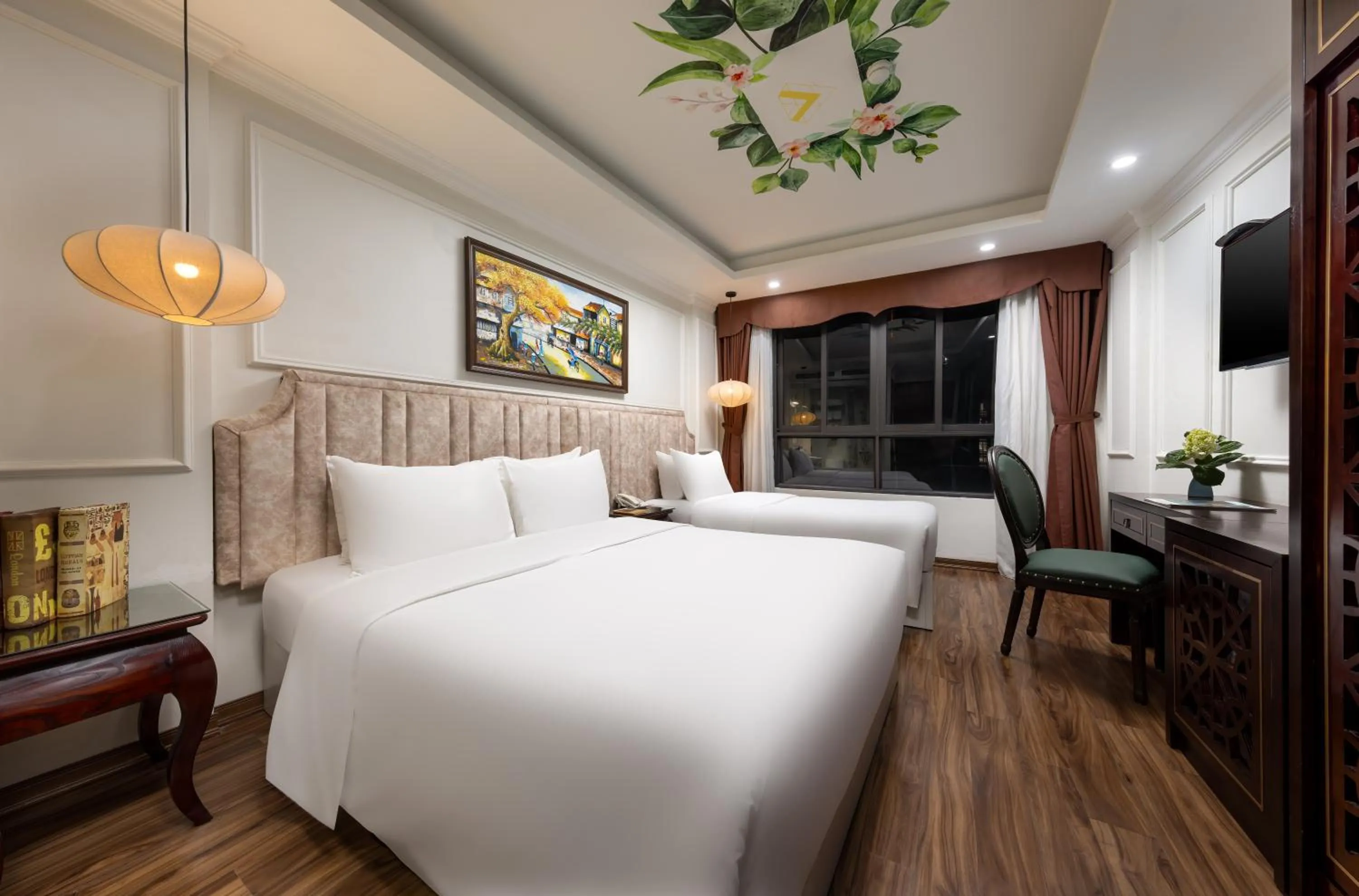 Photo of the whole room, Bed in Golden Legend Palace Hotel & Travel