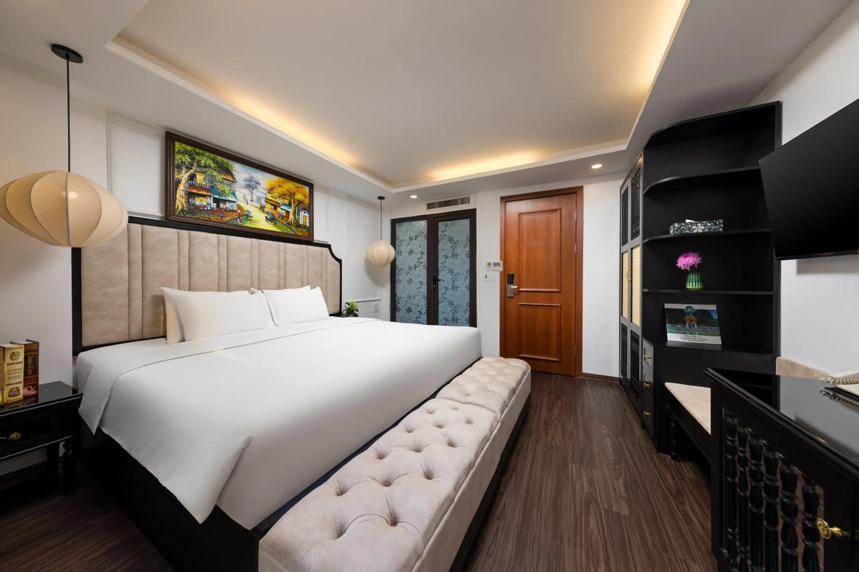 Bed in Golden Legend Palace Hotel & Travel