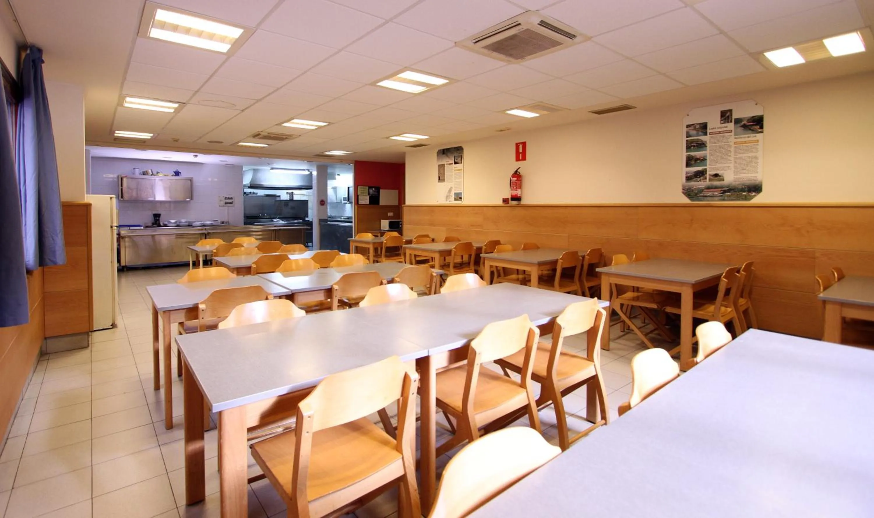 Restaurant/places to eat in Albergue Trinkete Etxea