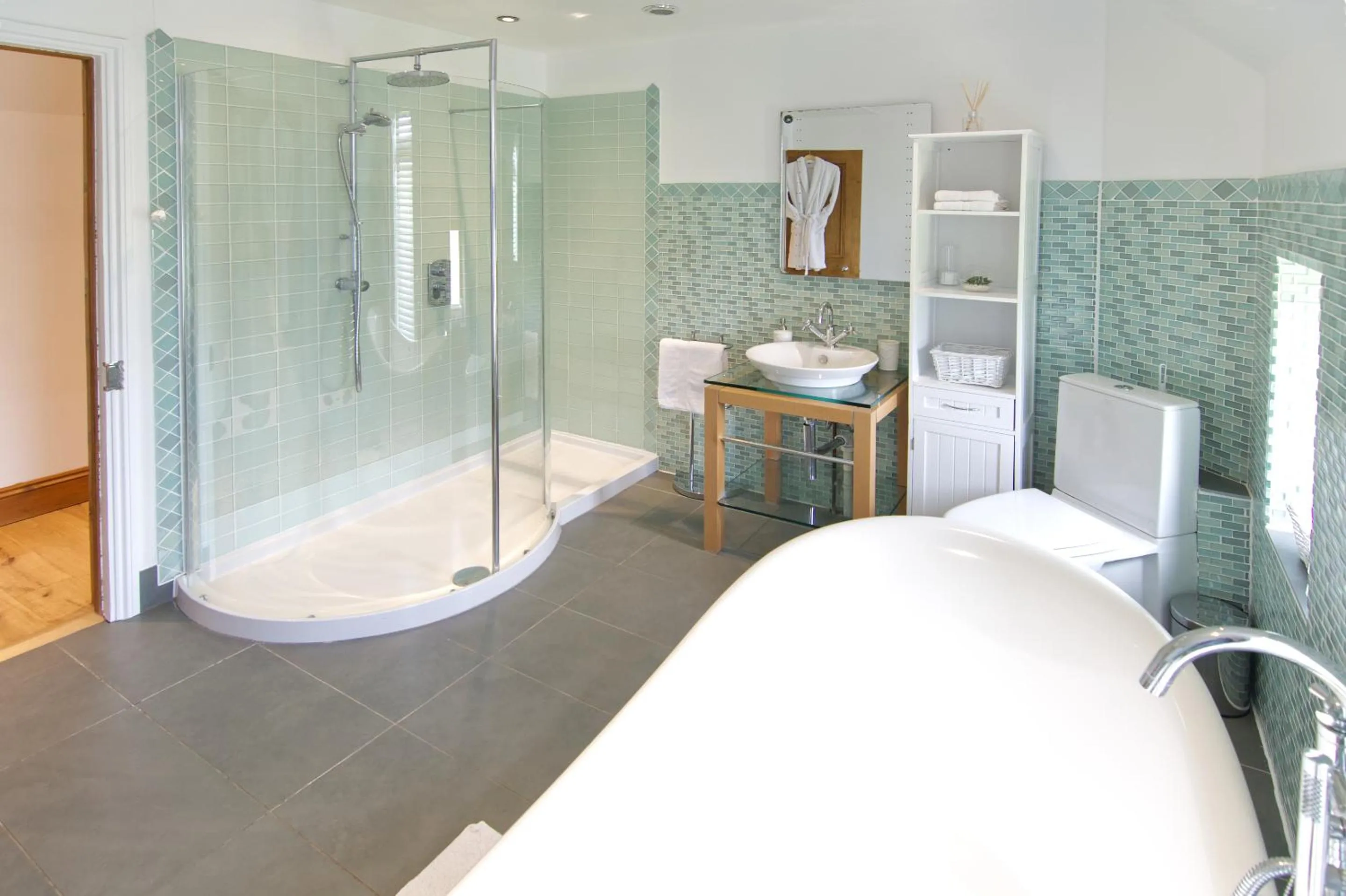 Bathroom in East Lodge