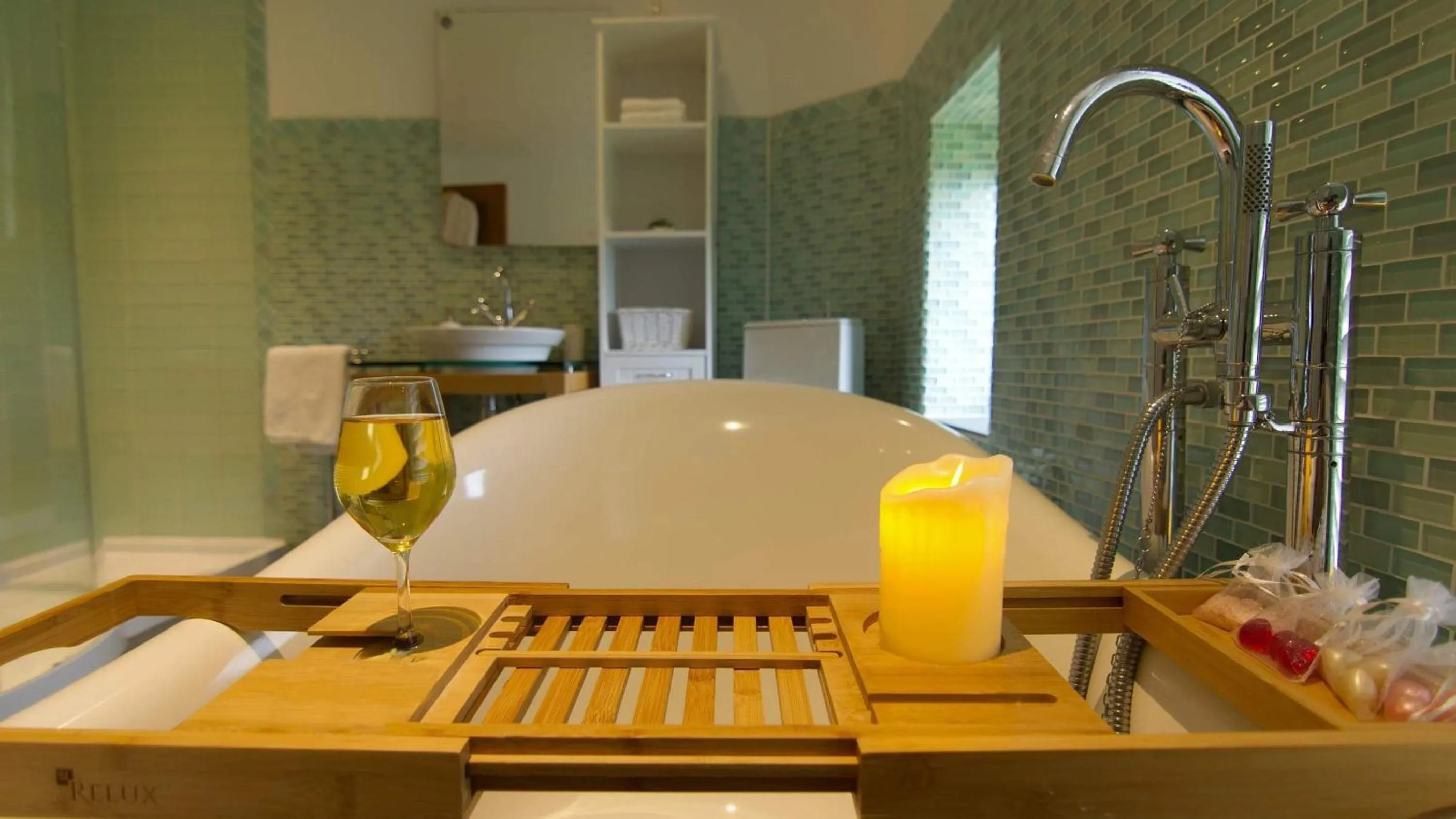 Bathroom in East Lodge